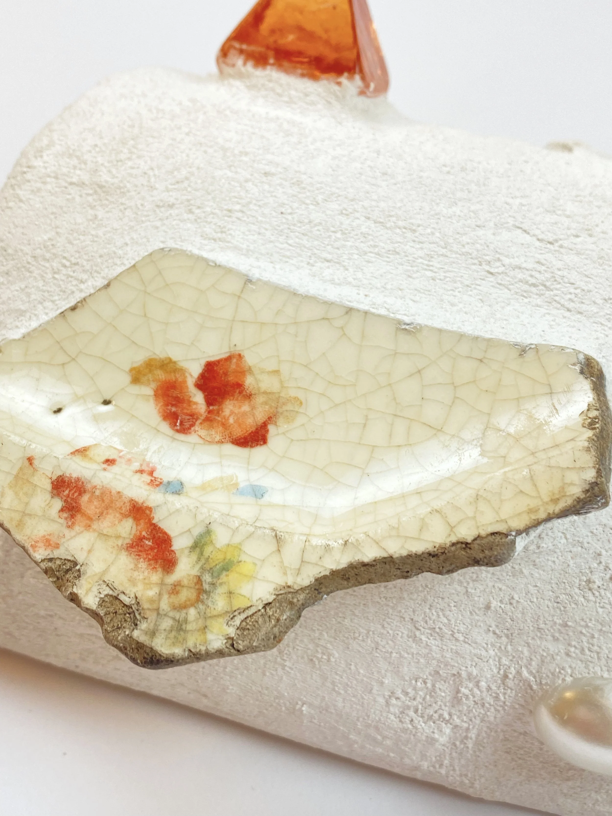 MINERAL TUFTS wall hanging mosaic pot 663.jpg