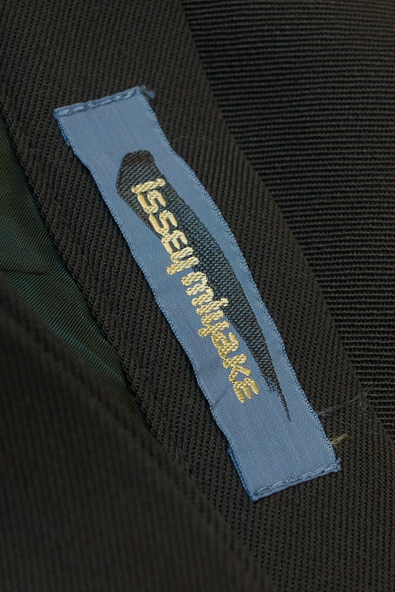 ISSEY MIYAKE 1980s wrap wool short skirt￼￼729 220429.jpg