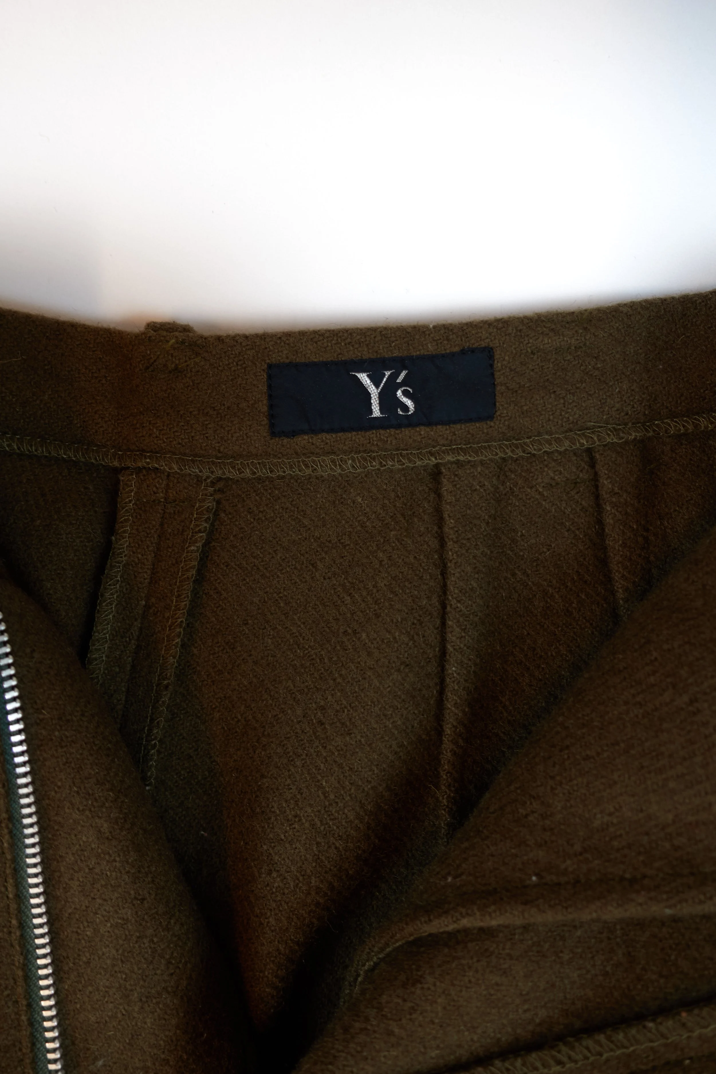 YOHJI YAMAMOTO Y's tapered heavweight wool trousers 768 220503.jpg