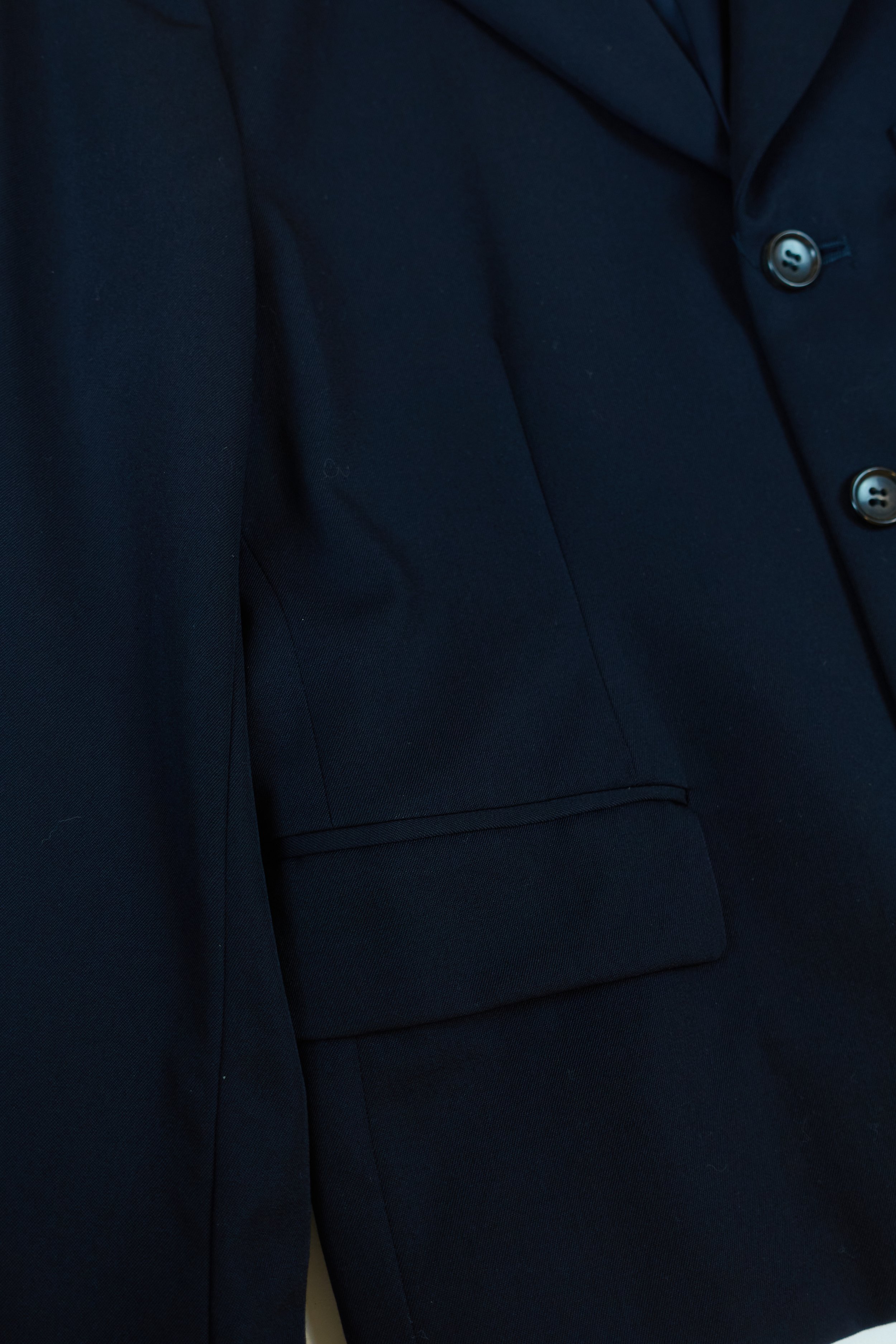 RDC CDG navy 3B blazer with exposed lining deconstruction 790 220503.jpg