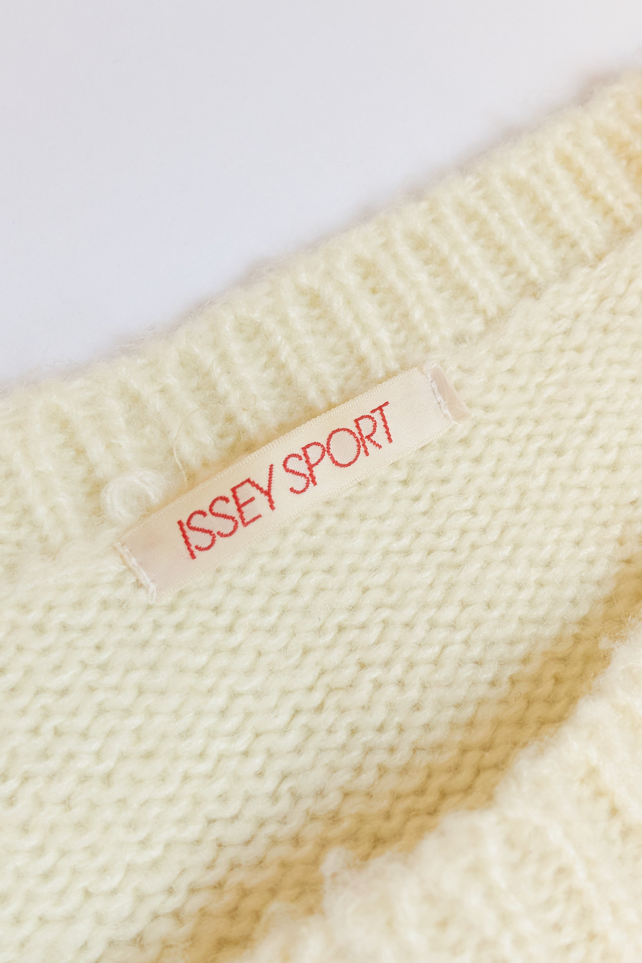 ISSEY SPORT 3d floral knit jumper c.1980s 825 220510.jpg