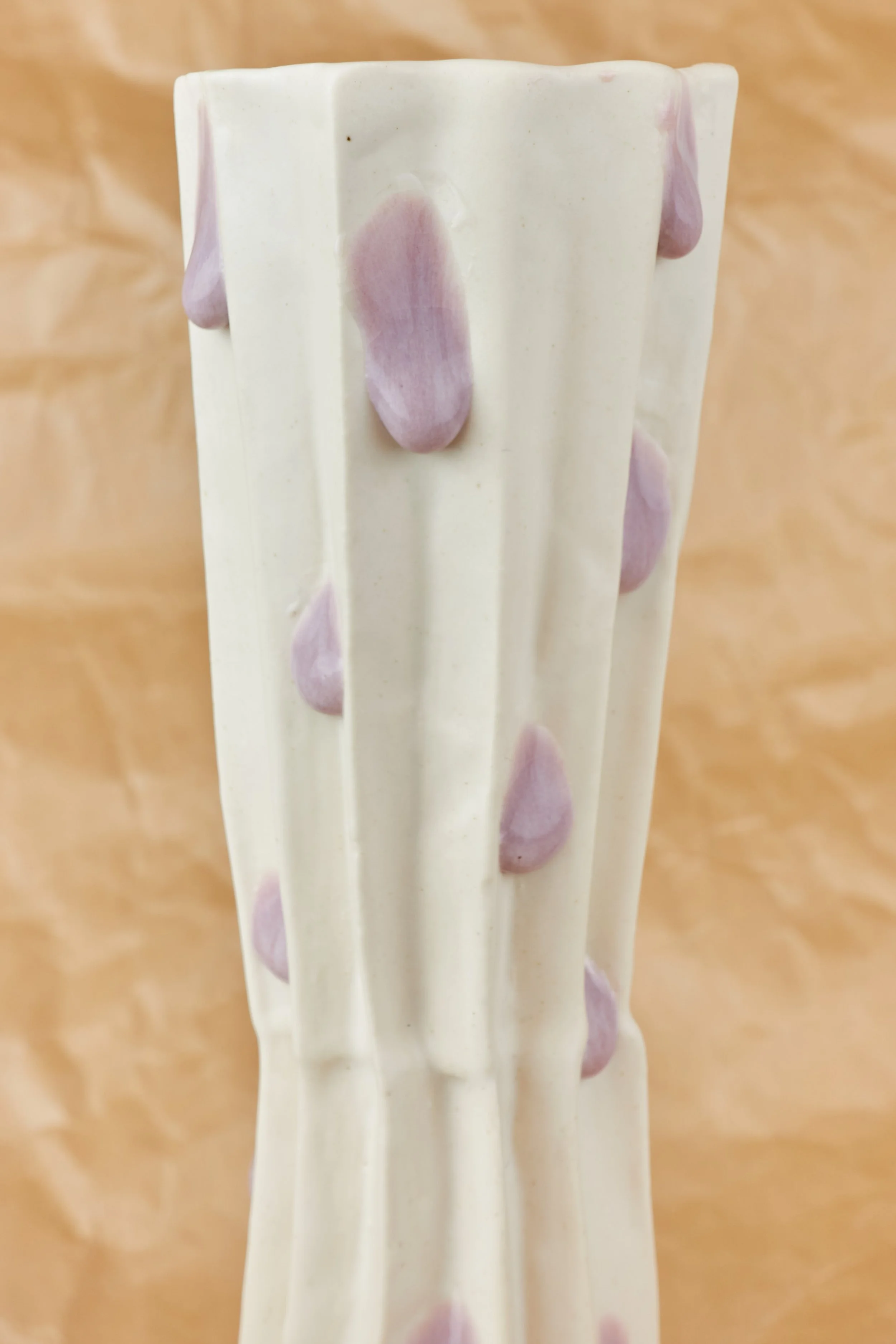 Kirsten perry pleated vase with pink drips 956 220527.jpg