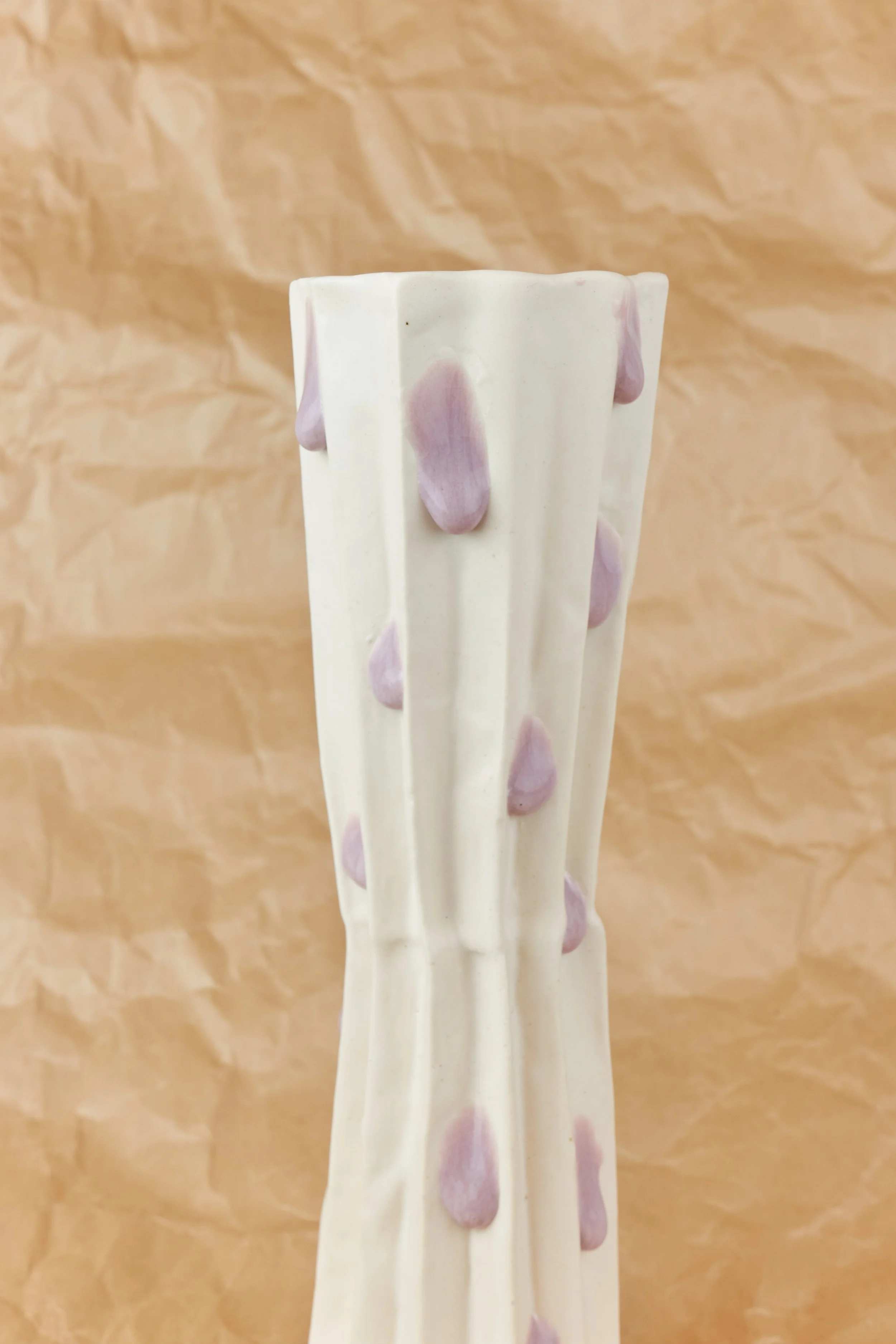 Kirsten perry pleated vase with pink drips 957 220527.jpg