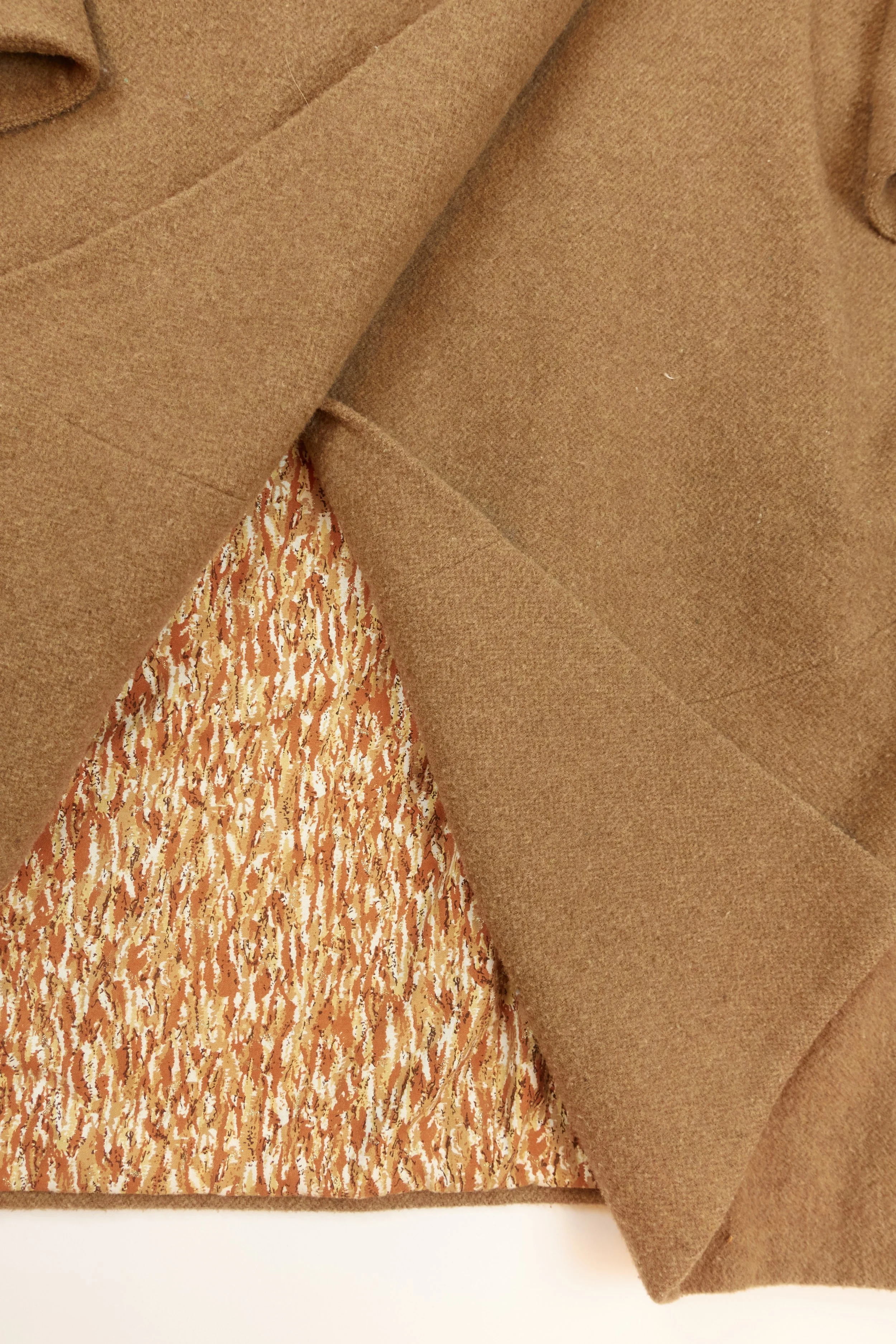 COSMIC WONDER LIGHT SOURCE fluffy coocon coat  1071 220528 DSC08106.jpg