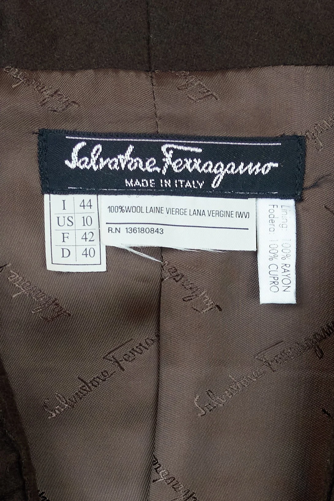 FERRAGAMO SALVATORE pleated collar wool jacket  453 DSC08878.jpg