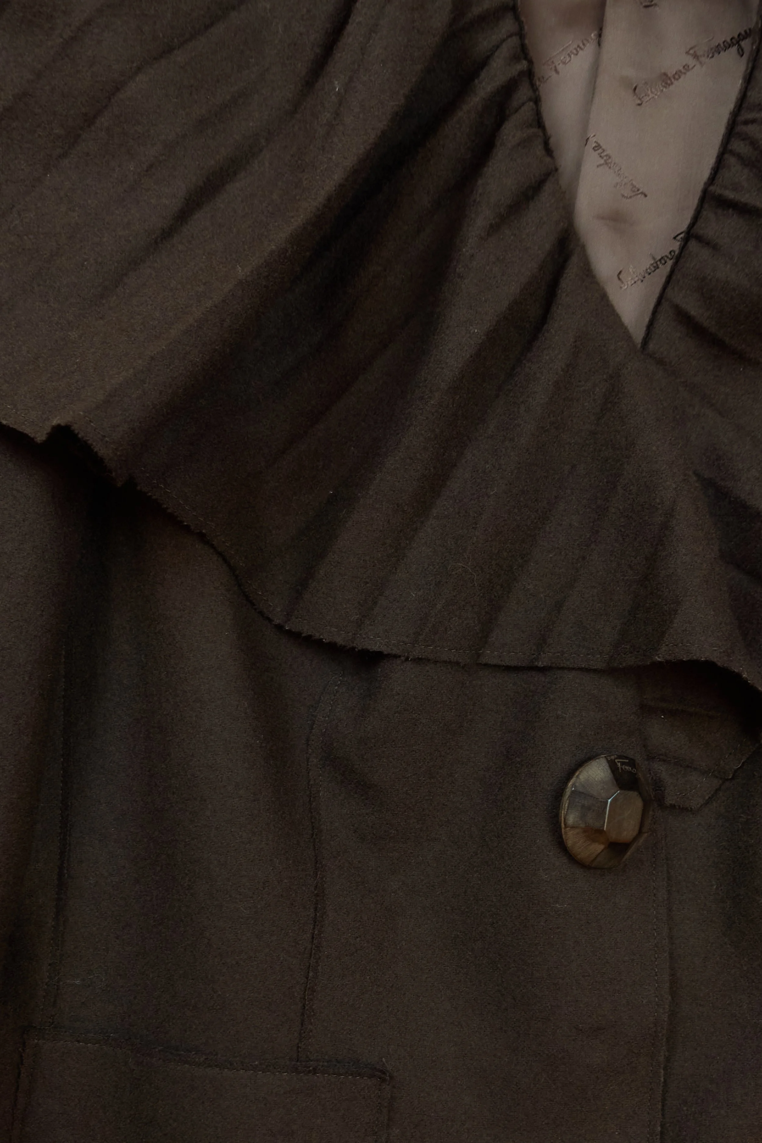 FERRAGAMO SALVATORE pleated collar wool jacket  455 DSC08882.jpg