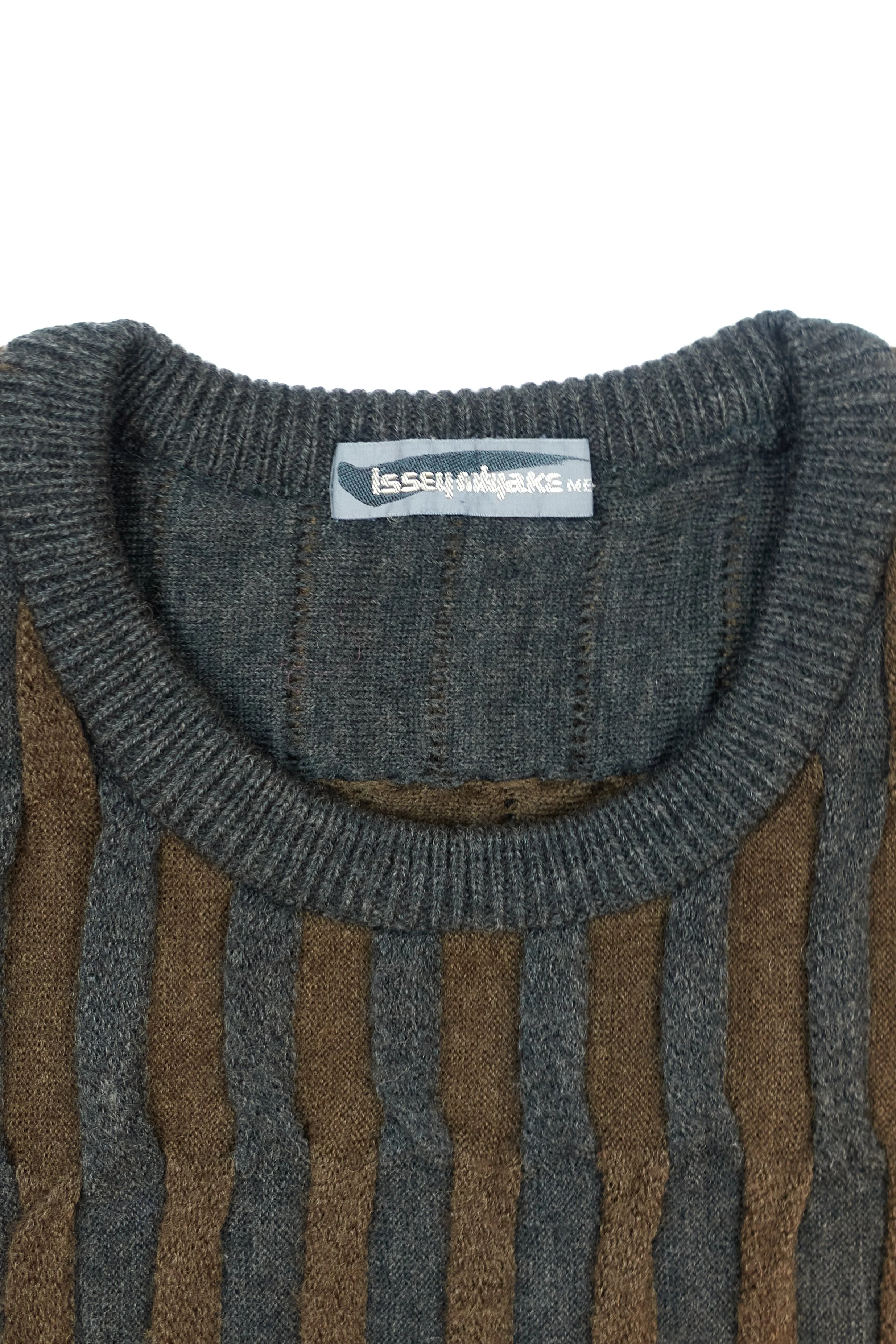 ISSEY MIYAKE MEN 1980s wide silhoutte jumper 500 DSC09178231.jpg