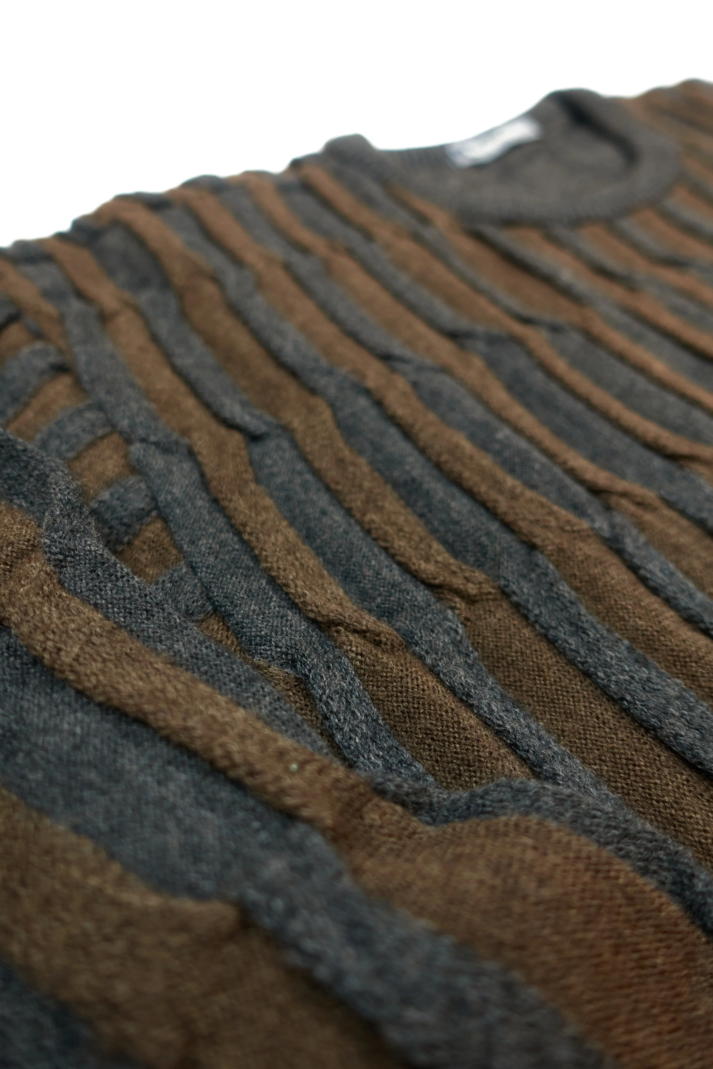 ISSEY MIYAKE MEN 1980s wide silhoutte jumper 499 DSC09183226.jpg