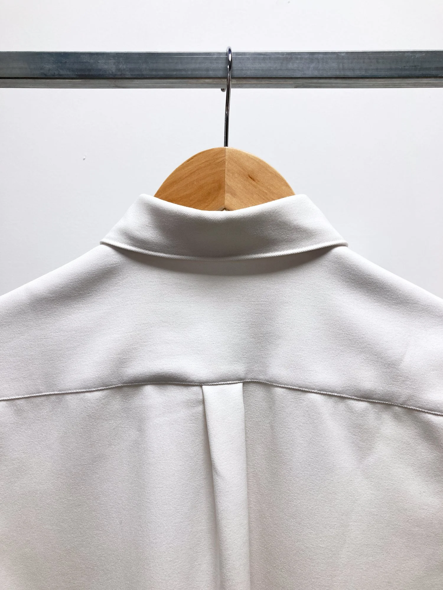 FS2050_Comme des Garcons AW1995 %22Sweeter than Sweet%22 white maxi pullover shirt dress_04.jpg