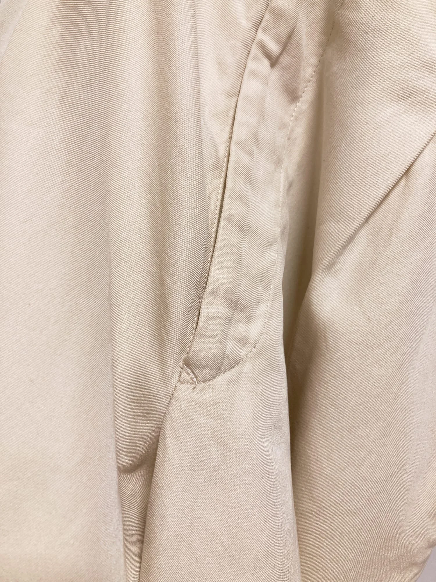 JVH_Yohji Yamamoto Costume D'Homme beige cotton pleated trousers_05.jpg