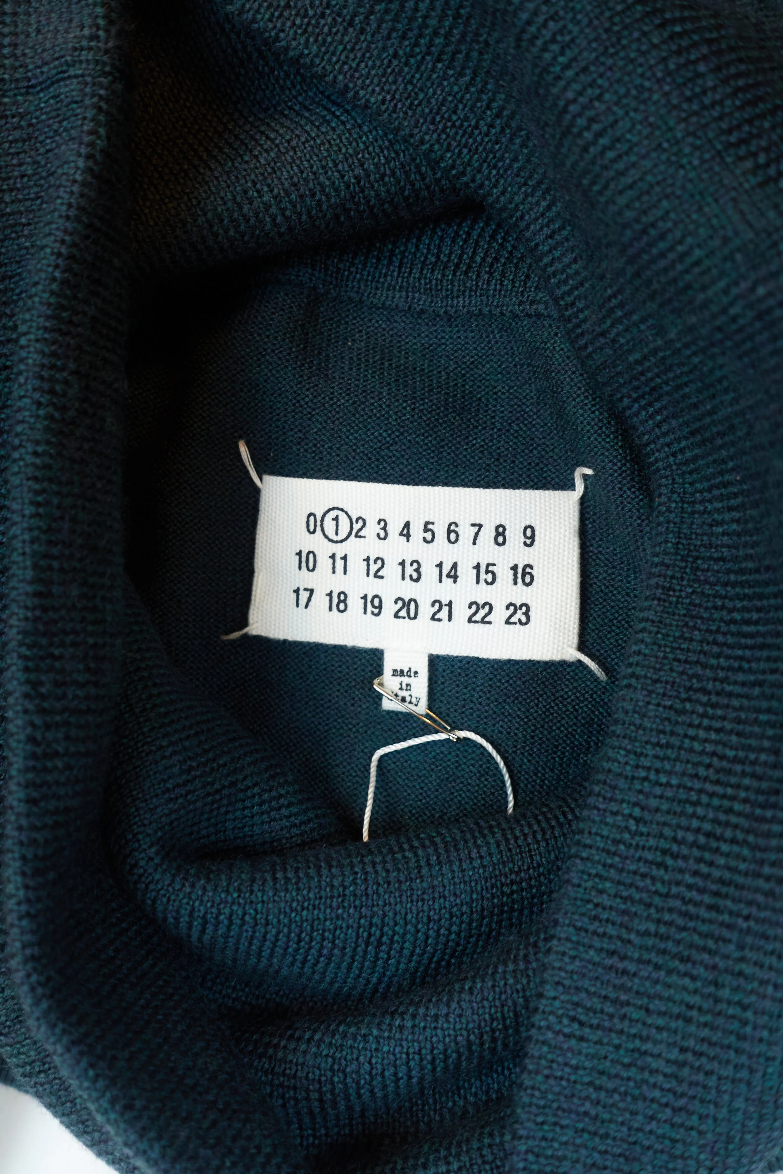 Margiela 4 sleeve jumper dress DSC09545358-829.jpg