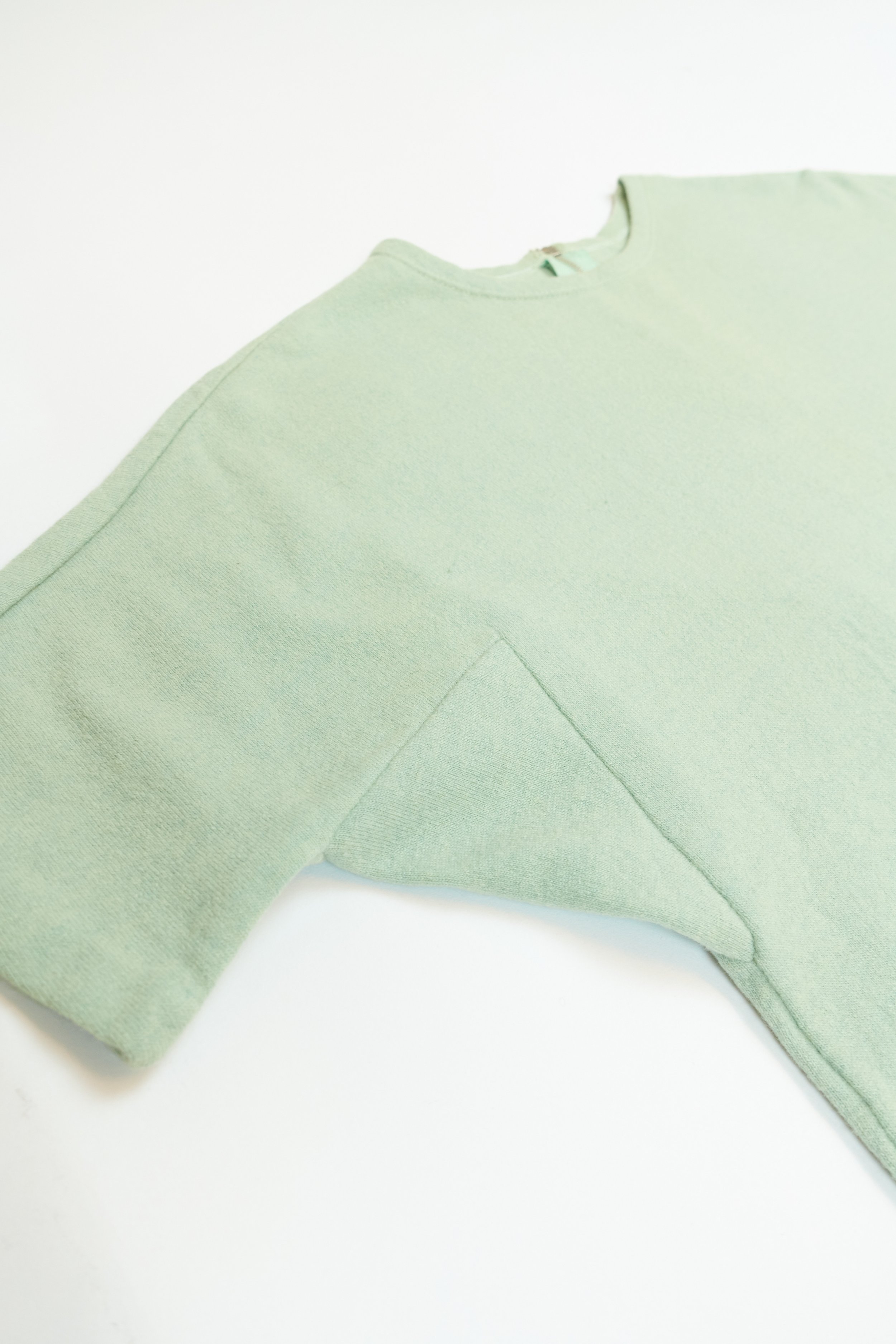 zucca rear zip gusset sleeve t-shirt  220901 1.jpg