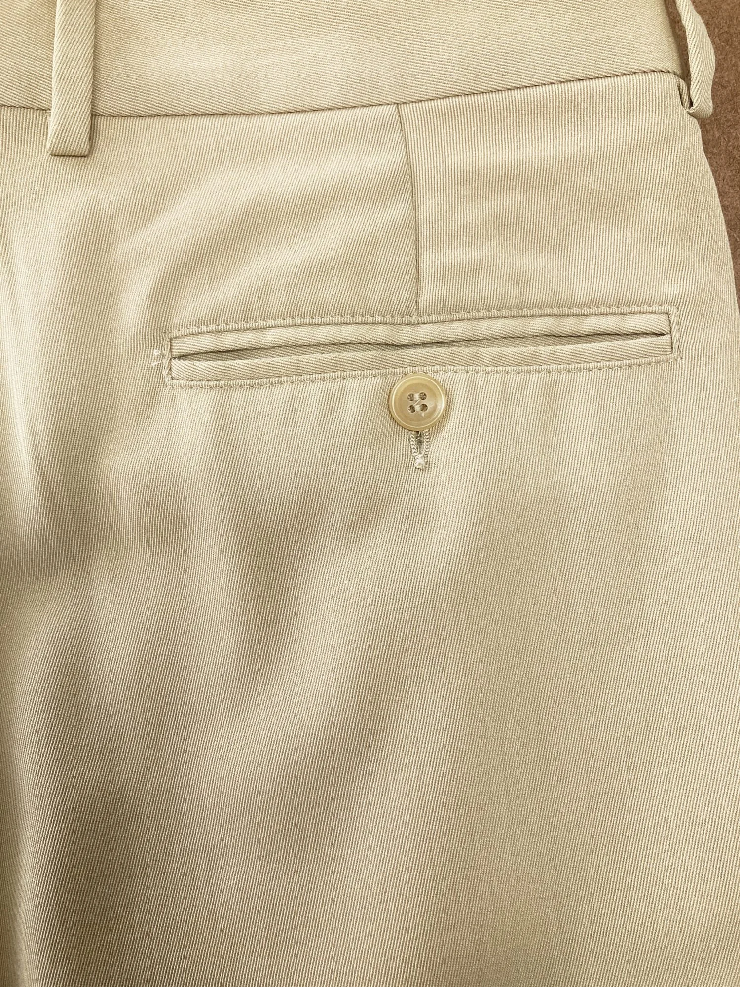 FS2171_Gianfranco Ferre beige wool blend pleated trousers_04.jpg