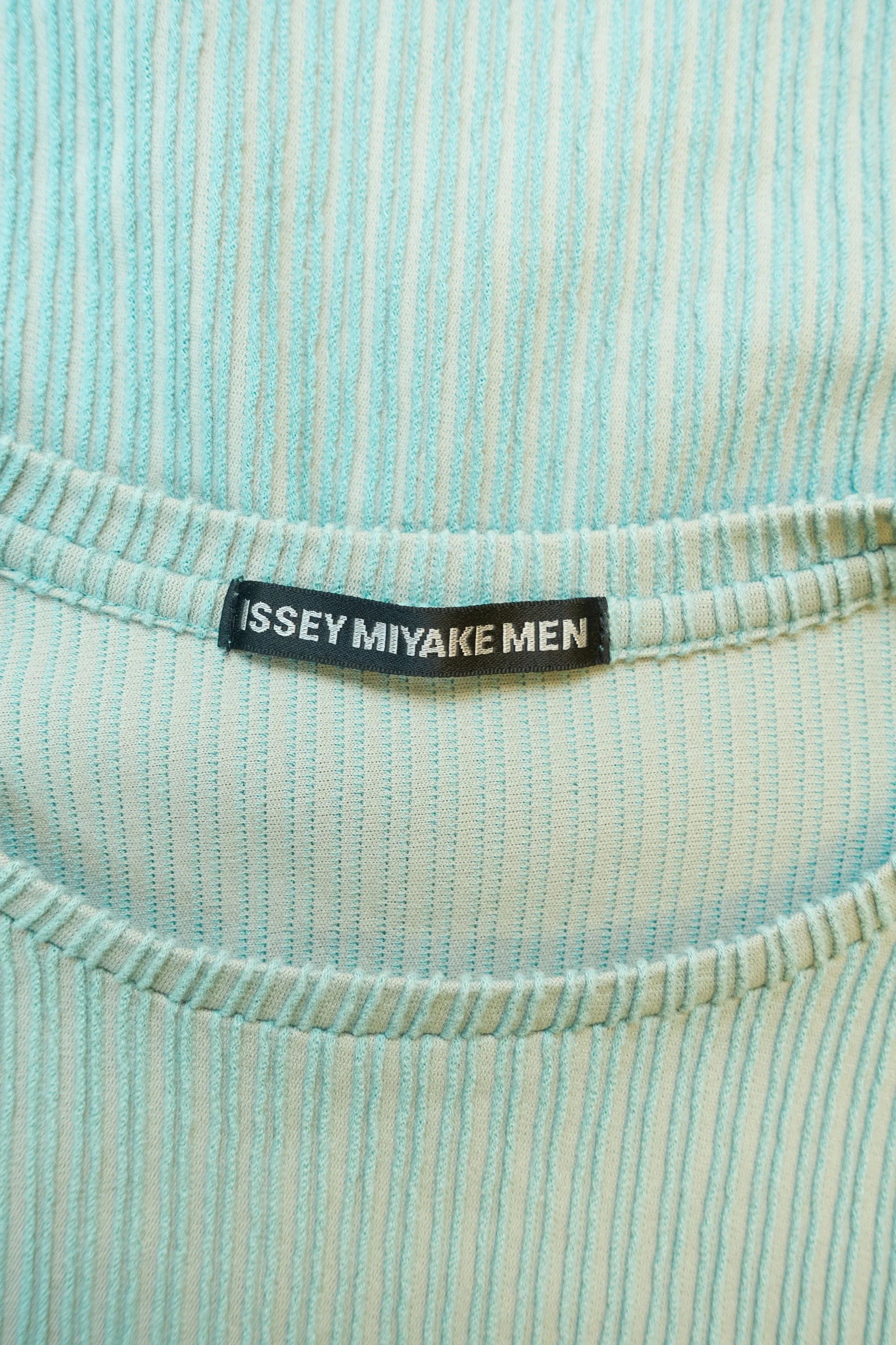 221124 ISSEY MIYAKE MEN vertical stripe t-shirt 1289.jpg