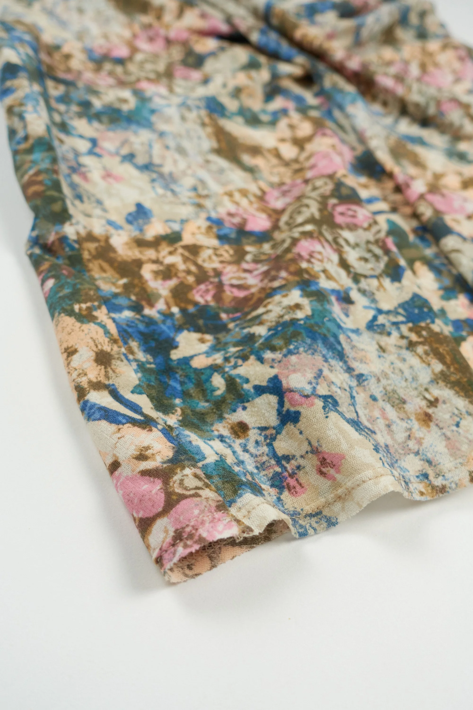 230210 230212 DSC01356 ISSEY MIYAKE mesh drape sleeveless top (pink, blue multi).jpg