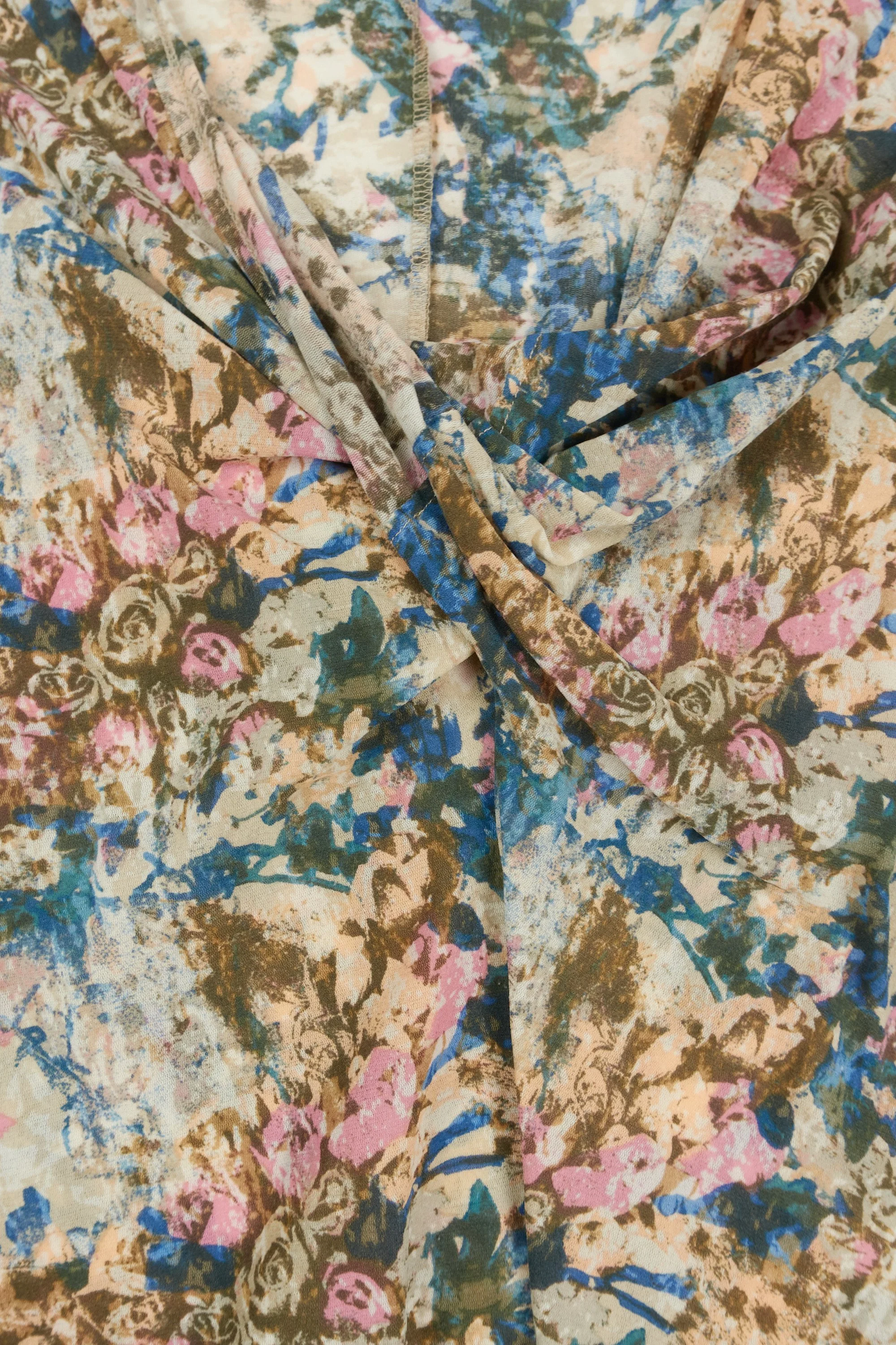 230210 230212 DSC01364 ISSEY MIYAKE mesh drape sleeveless top (pink, blue multi).jpg