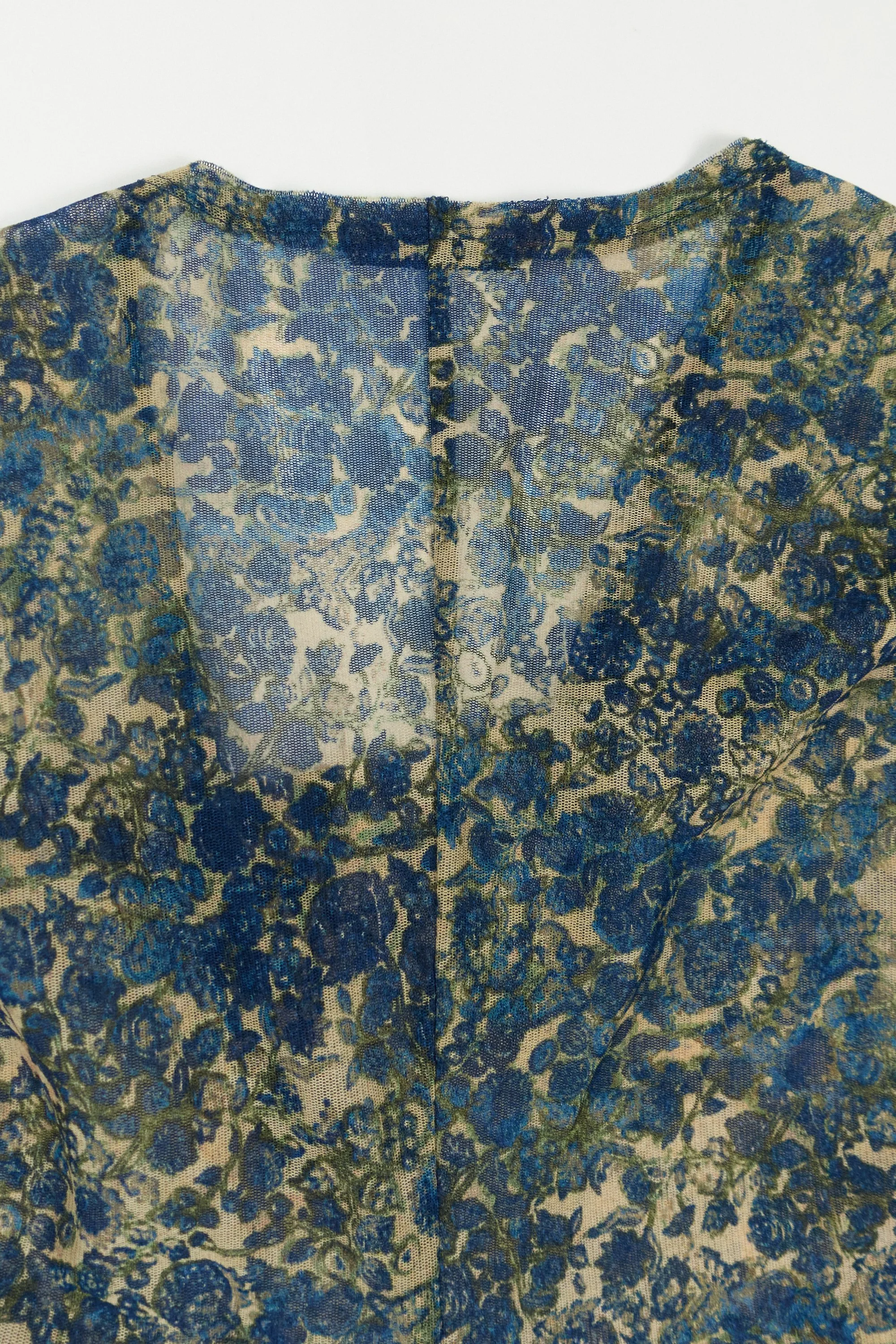 230210 230212 DSC01349 ISSEY MIYAKE mesh drape sleeveless top (blue & green).jpg