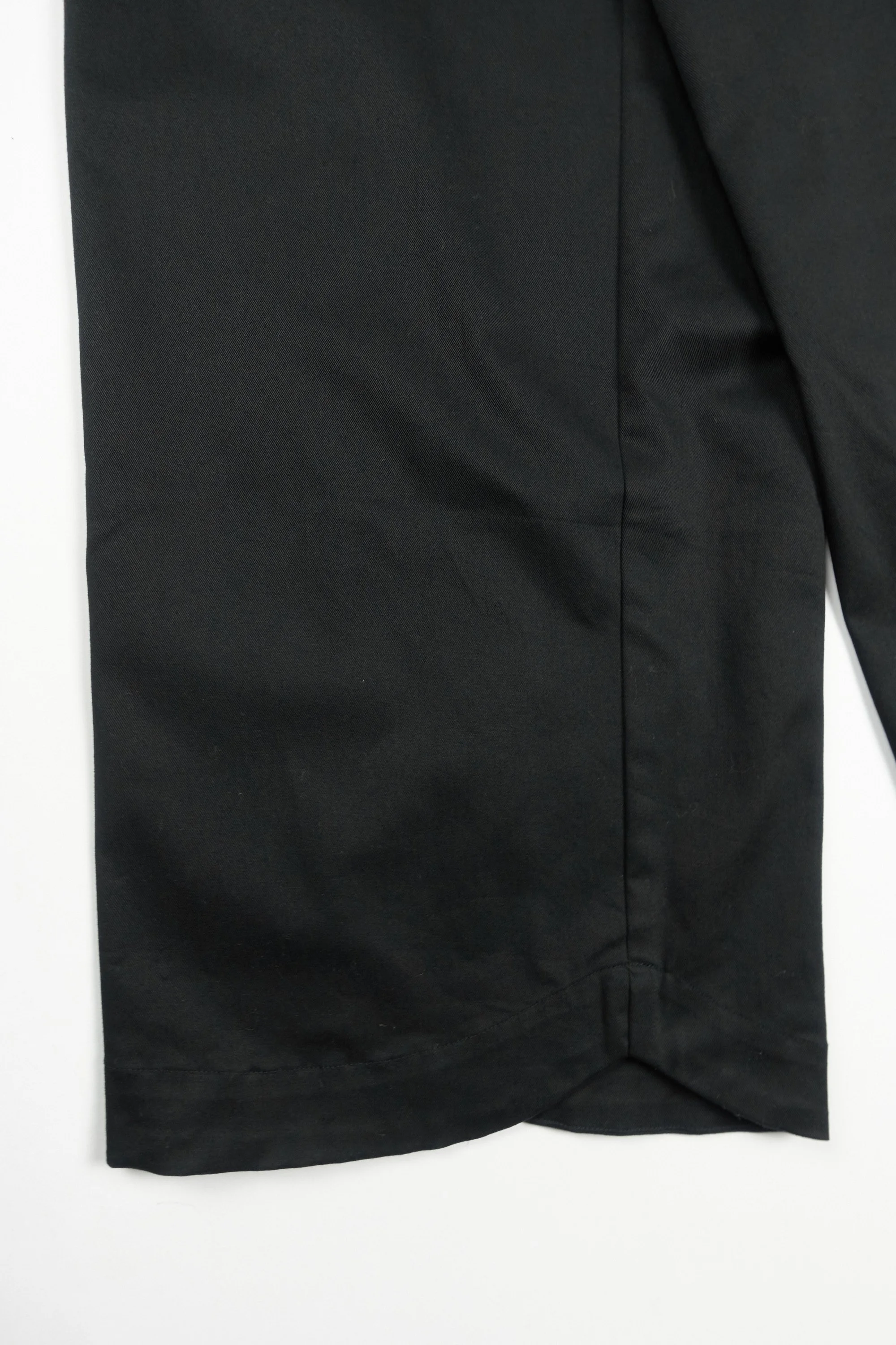 230210 230212 DSC01310 ANREALAGE wavy wide leg trousers.jpg