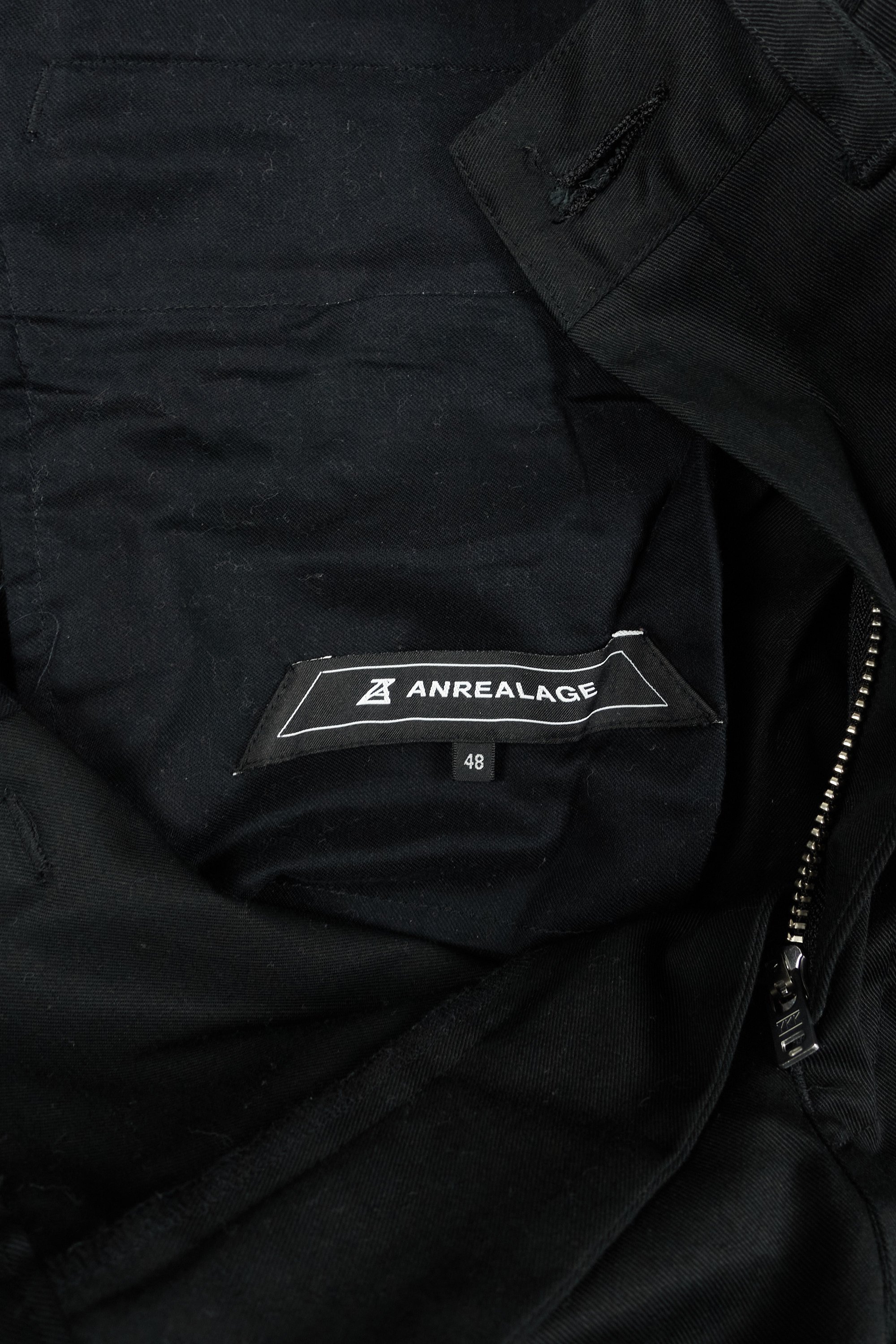 230210 230212 DSC01299 ANREALAGE wavy wide leg trousers.jpg