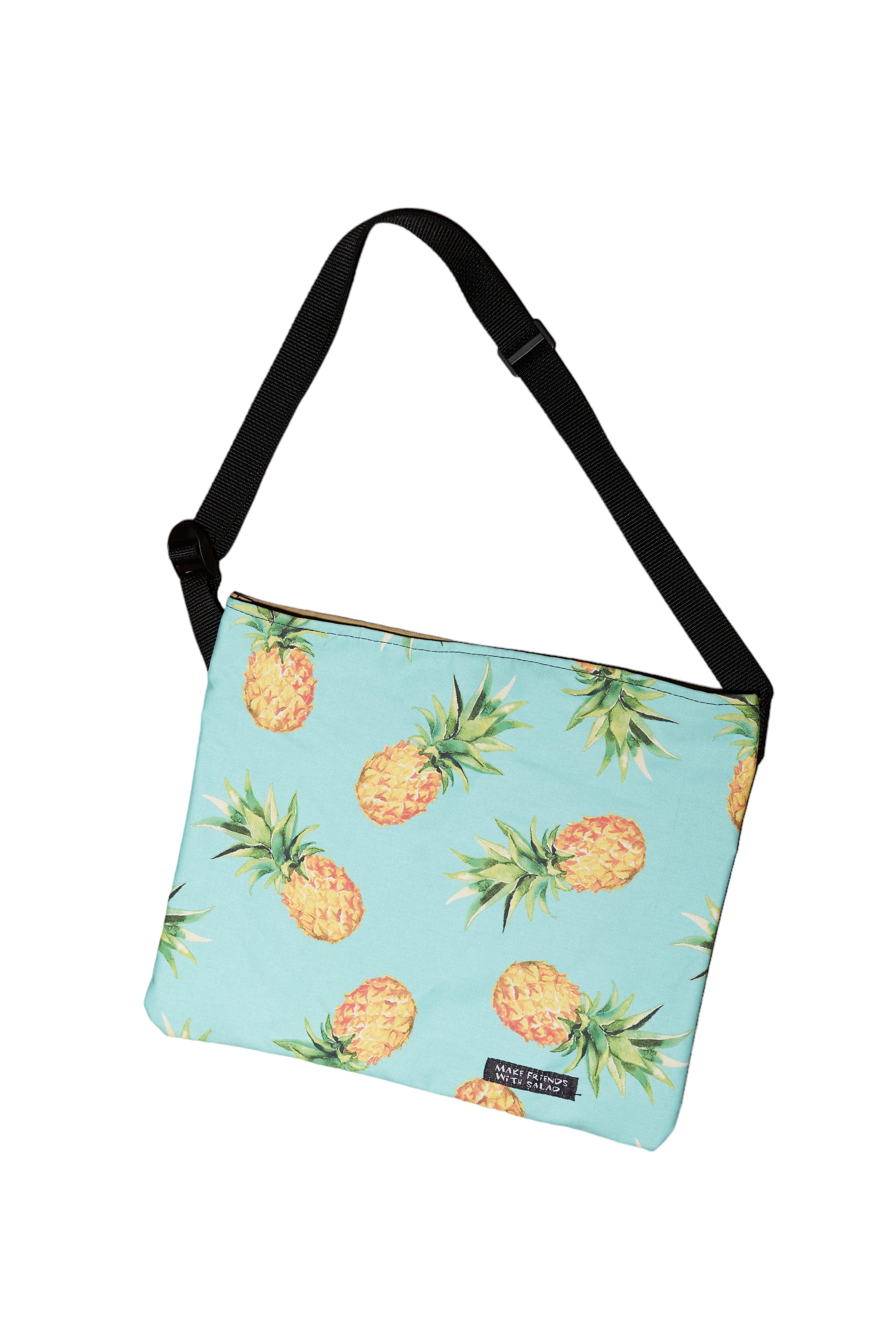 AFS_make friends with salad cycling satchel_16.jpg