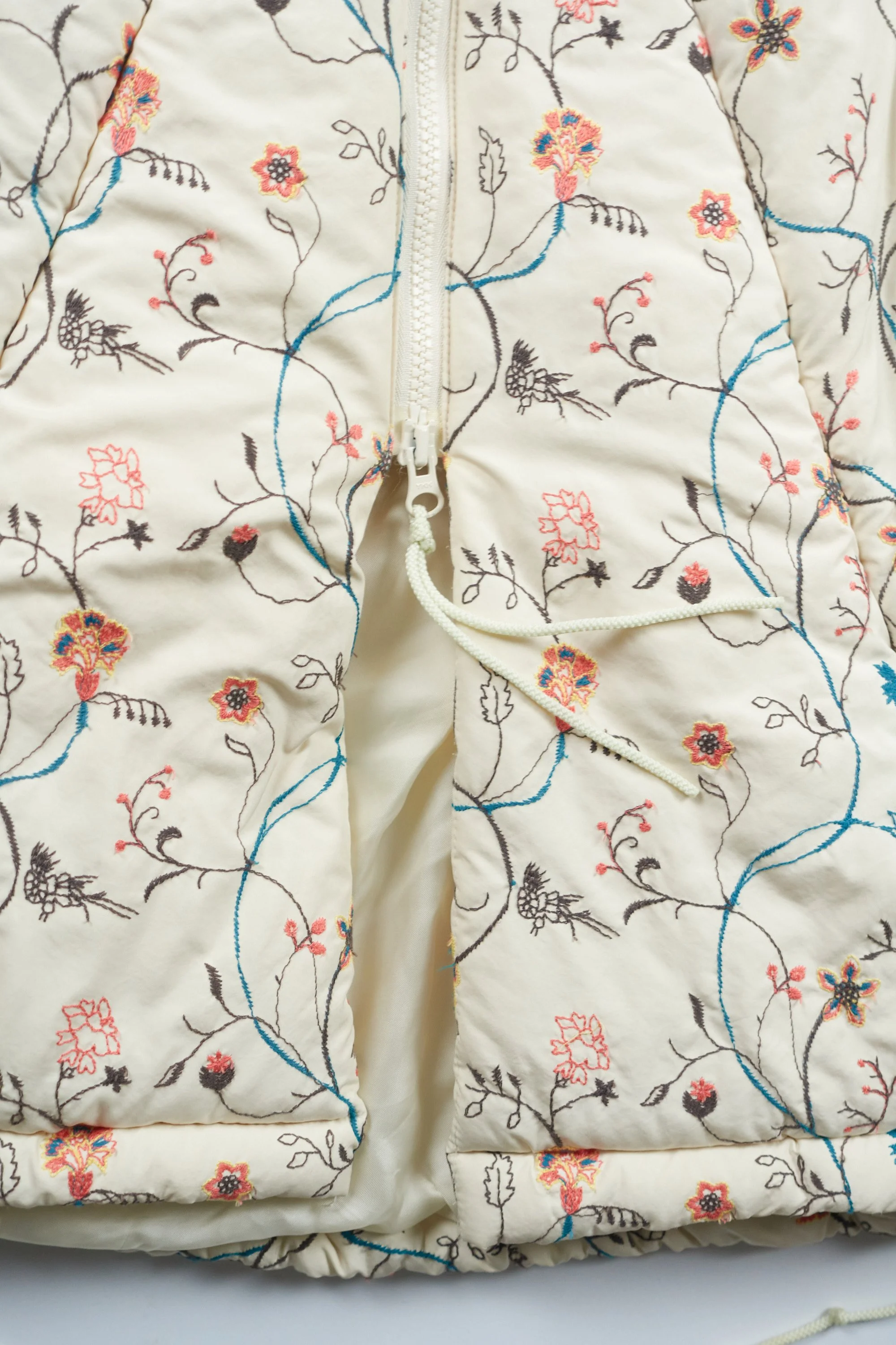 230414 2286 Issey Miyake aw2003 down coat embroided.jpg