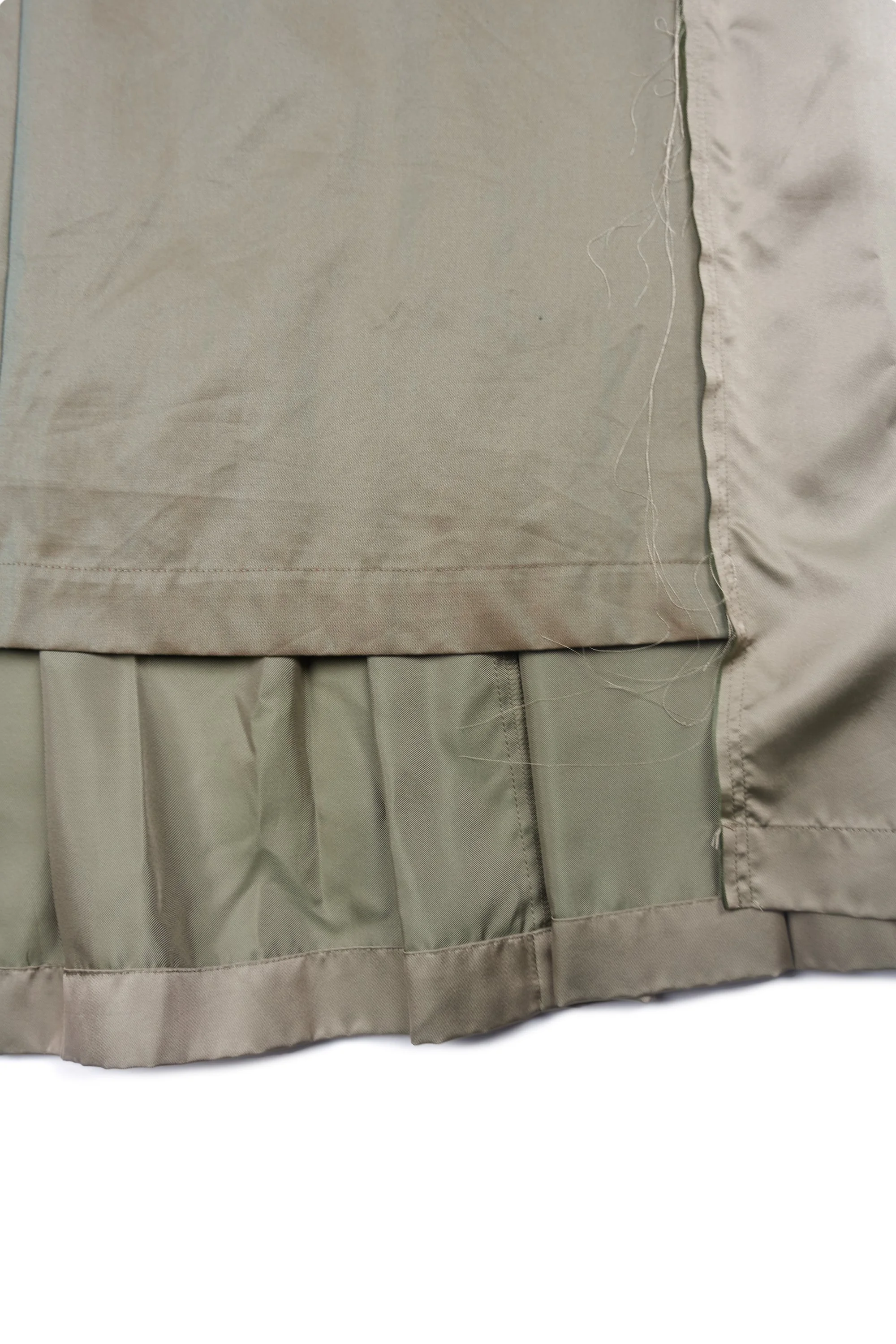 230515 2383 Tricot Comme Des Garcons 2003 deconstructed iridescent skirt.jpg