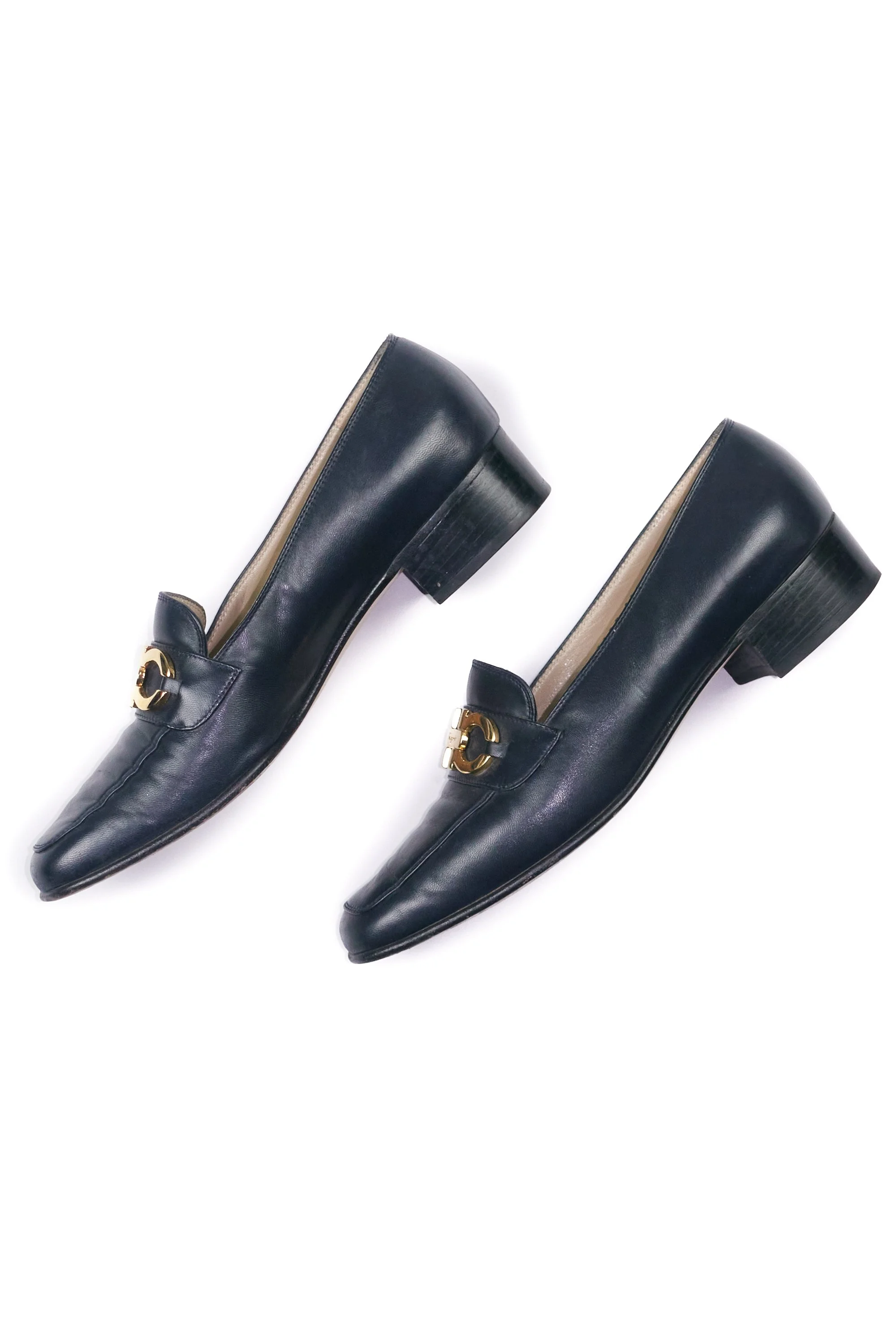 230515 2399 Ferragamo loafers navy leather with gold 1692.jpg