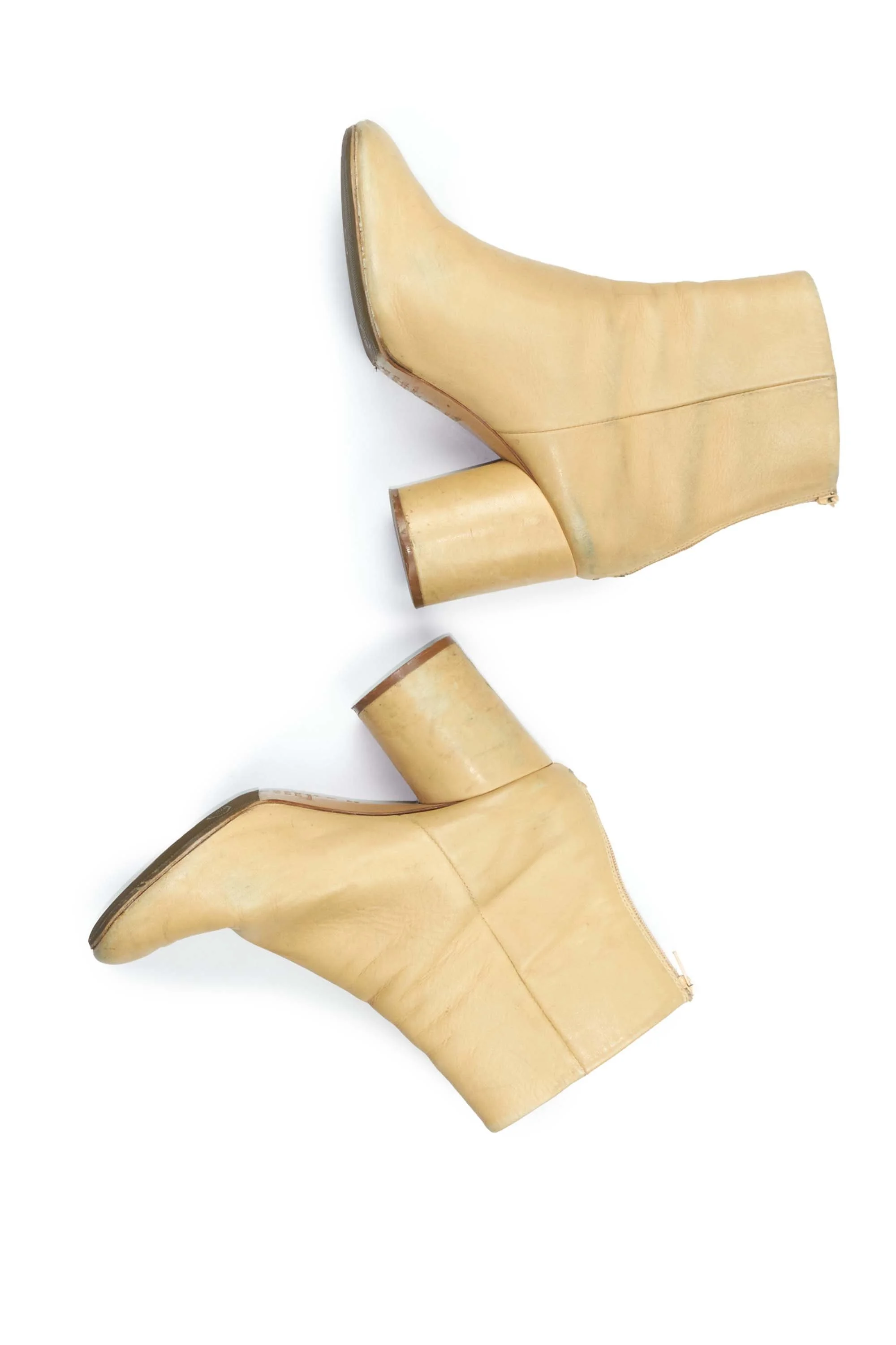 230515 2438 02 FEB a flat finds 0305.jpg