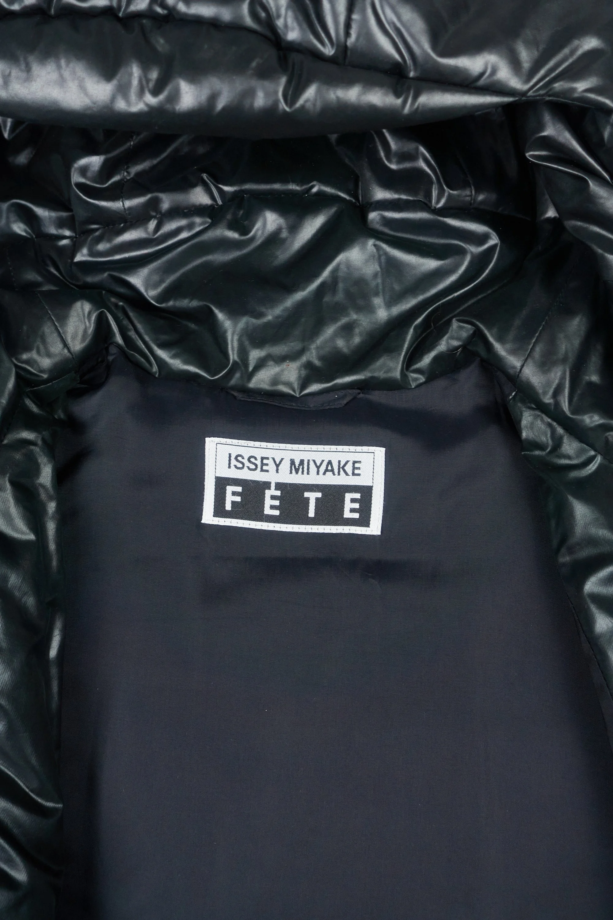 230608 Issey Miyake FETE rubbish bag coat 1.jpg