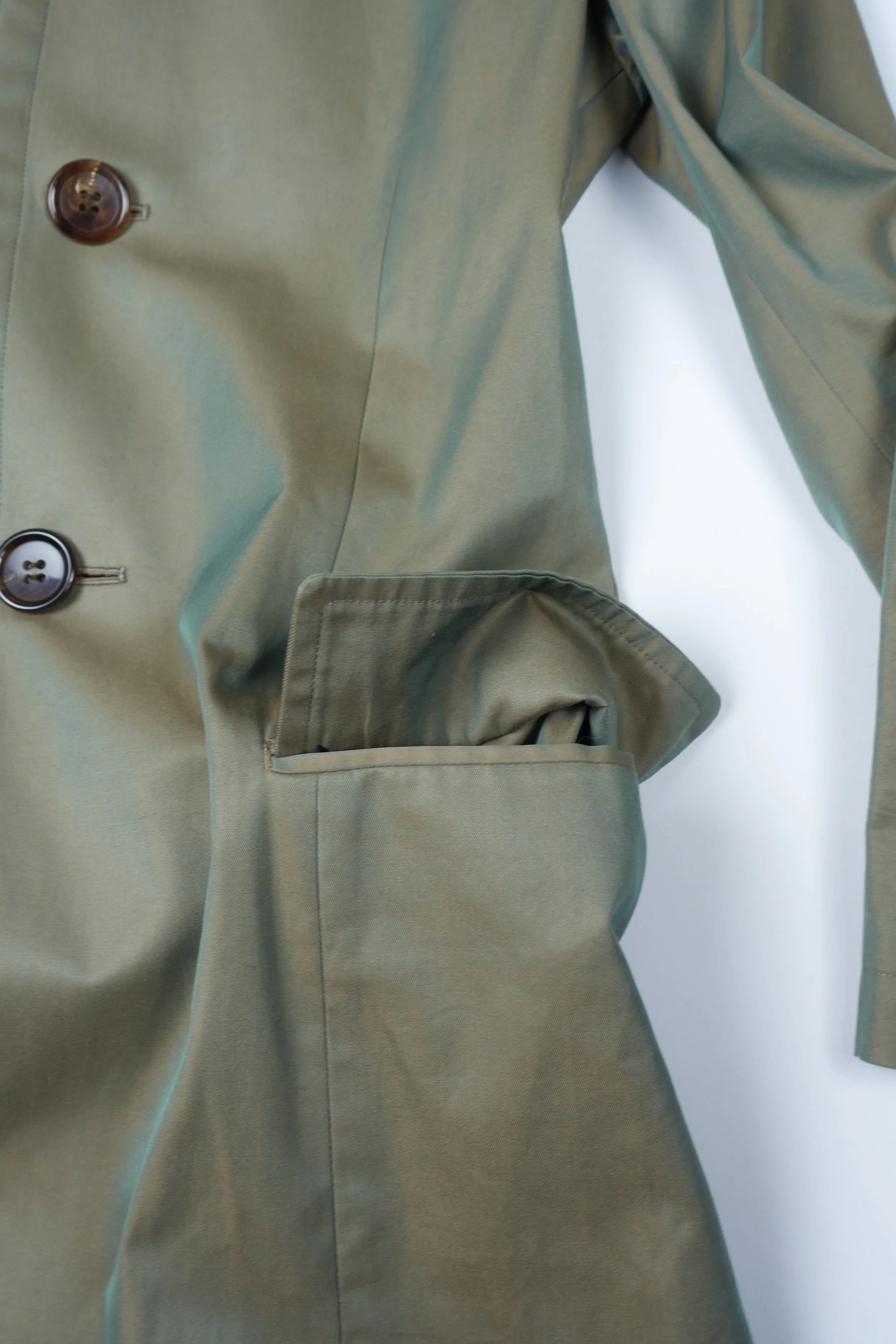 230727 TCDG iridescent coat 2003 0107.jpg