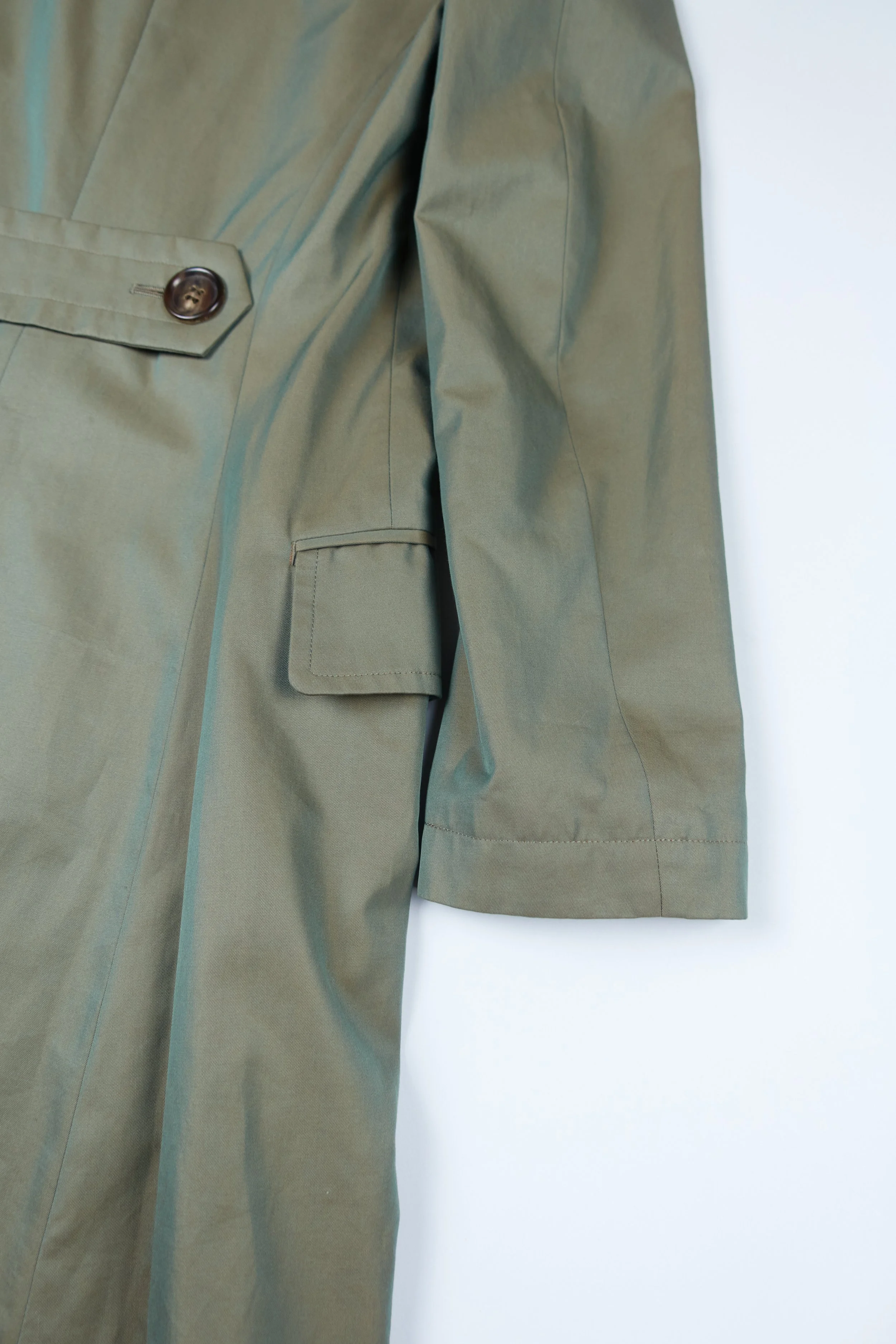 230727 TCDG iridescent coat 2003 0122.jpg