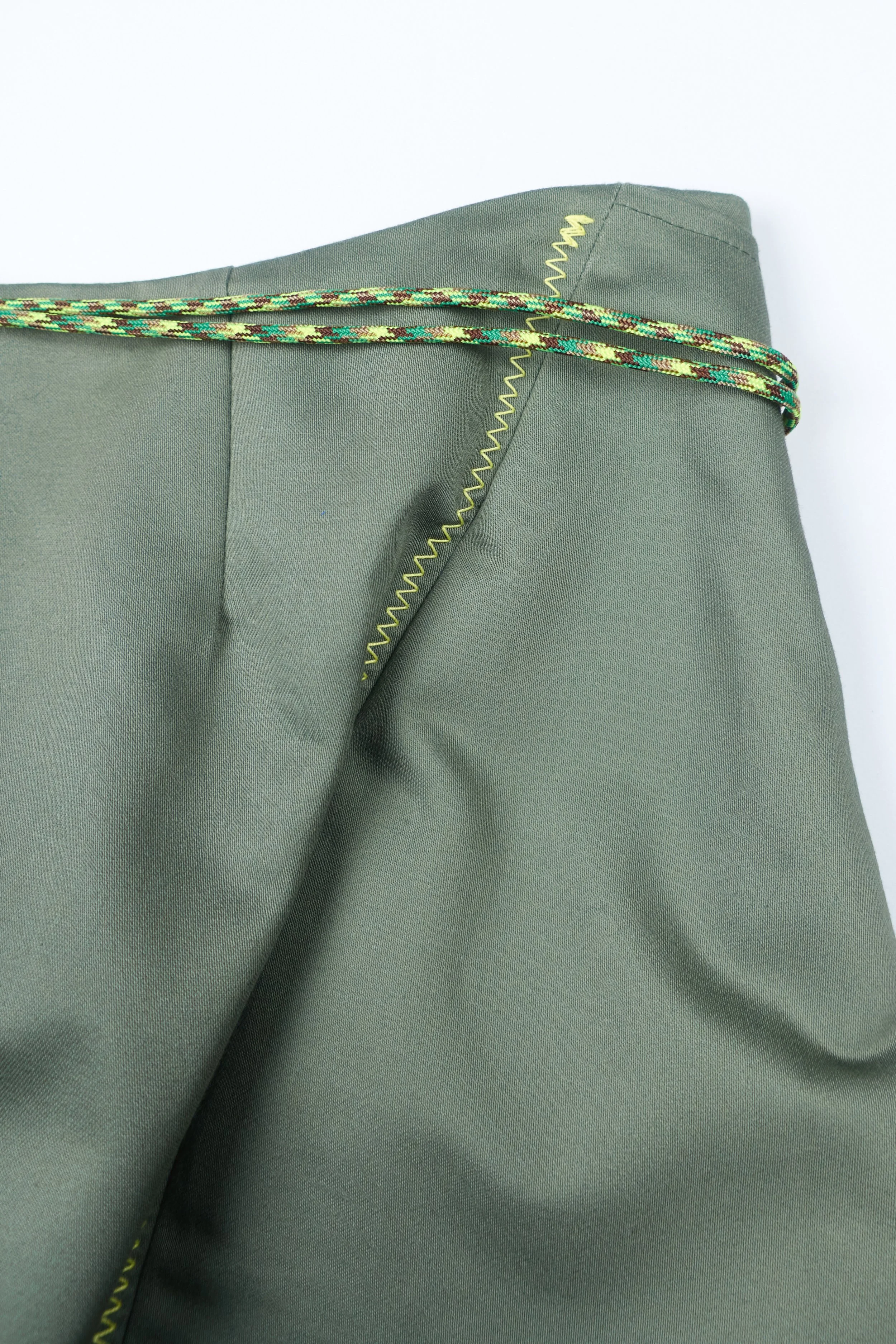 230727 VoC para skirt green with yellow  0319.jpg
