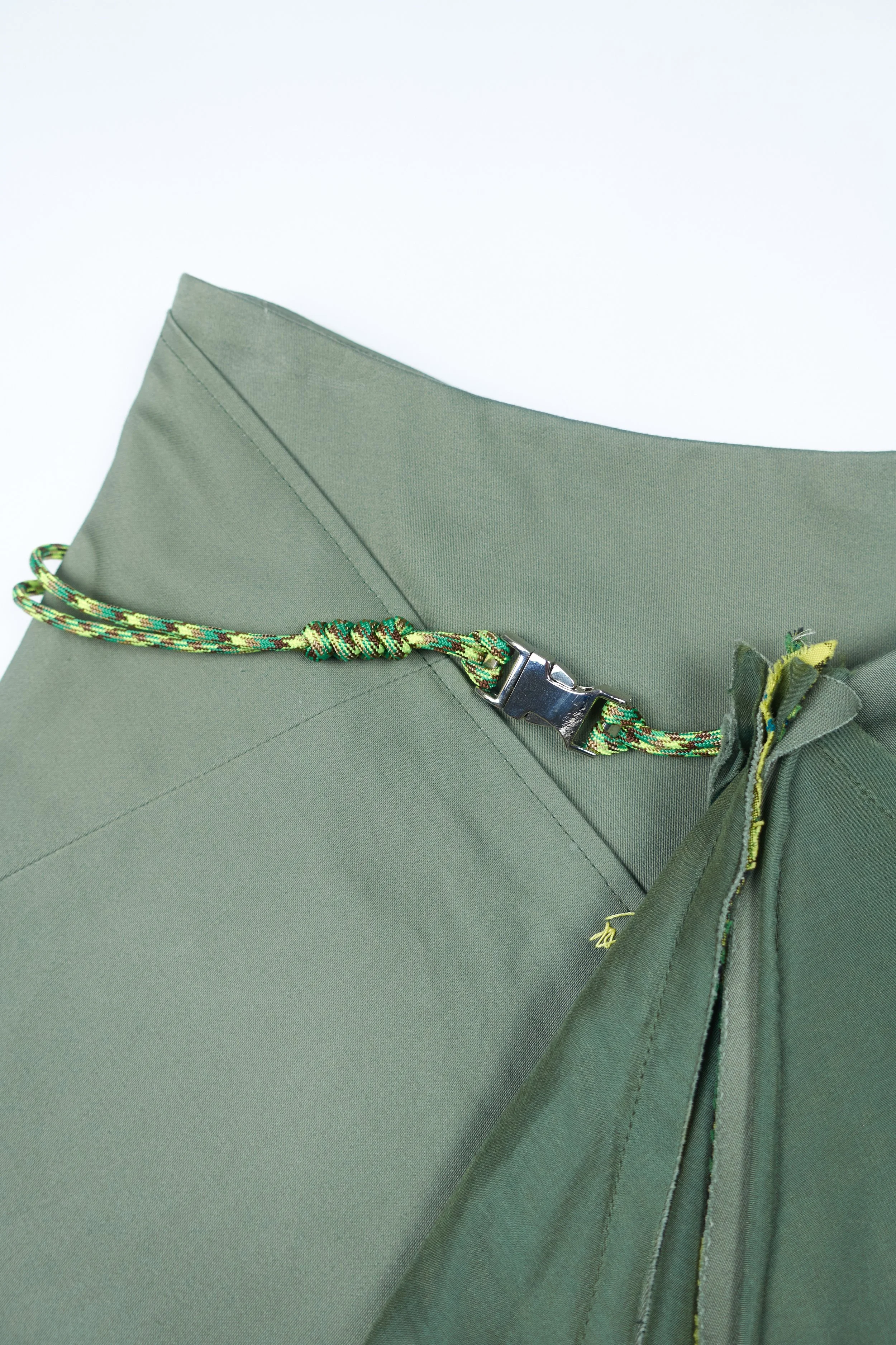 230727 VoC para skirt green with yellow  0305.jpg