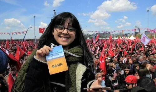 Türkiye: CFWIJ Gazeteci Buse Söğütlü’ye Yönelik Talep Edilen Savcılık Cezasını Kınıyor