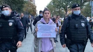 Russia: CFWIJ Condemns The Unjustified Detention of Alesya Marokhovskaya, Polina Uzhvak and Irina Dolinina