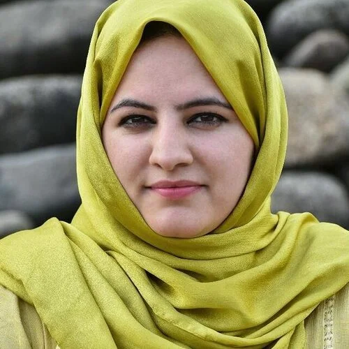 India: Masrat Zahra’s Father Assaulted By The Police. CFWIJ Condemns These Intimidation Tactics