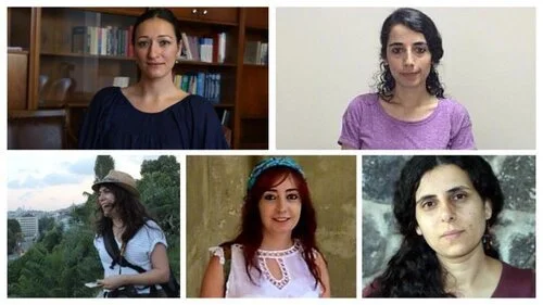 Türkiye: Hakim Karşısına Çıkan Beş Gazetecinin Davası 10’uncu Kez Ertelendi – Gazeteciler Derhal Beraat Edilmeli