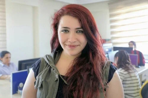 Türkiye: CFWIJ Gözaltında Olan Gazeteci Beritan Canözer’e Yönelik Kötü Muameleyi Kınıyor, Meslektaşımız Derhal Serbest Bırakılsın