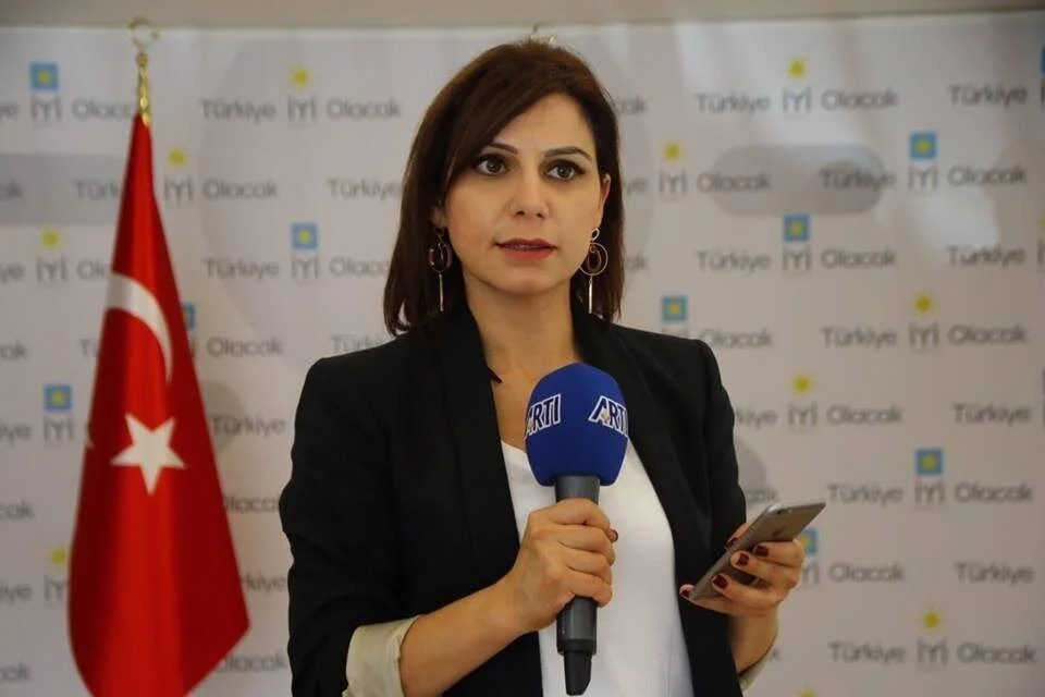 Türkiye: Gazeteci Sibel Hürtaş’ın Duruşması 2021 Yılına Ertelendi