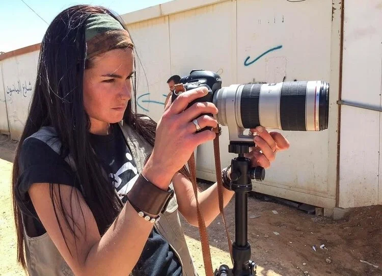 United States: Police Target Journalists In Fear Of Accountability, Photographer Maranie Rae Staab Pushed And Injured