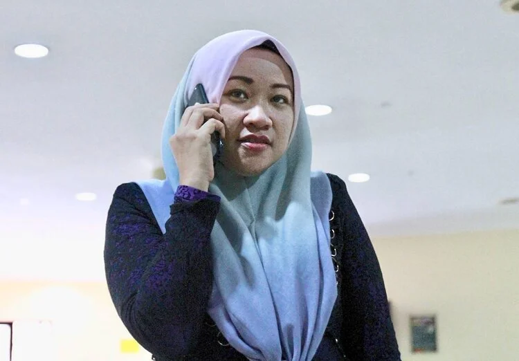 Malaysia: Wan Noor Hayati’s Use Of Social Media Is Not A Crime