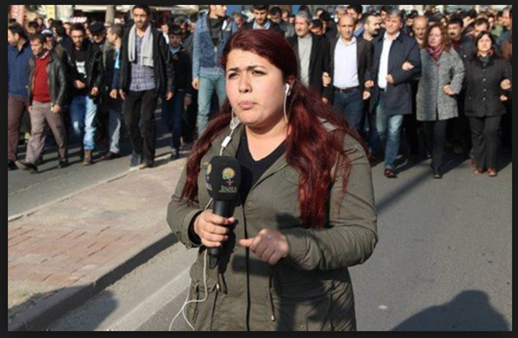 Türki̇ye: Gazeteci Beritan Canözer'in Beraatını Talep Ediyoruz