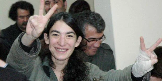 Türkiye: Gazeteci Zeynep Kuray'ın Bu Hafta İstanbul'da Tutuklanmasını Kınıyoruz