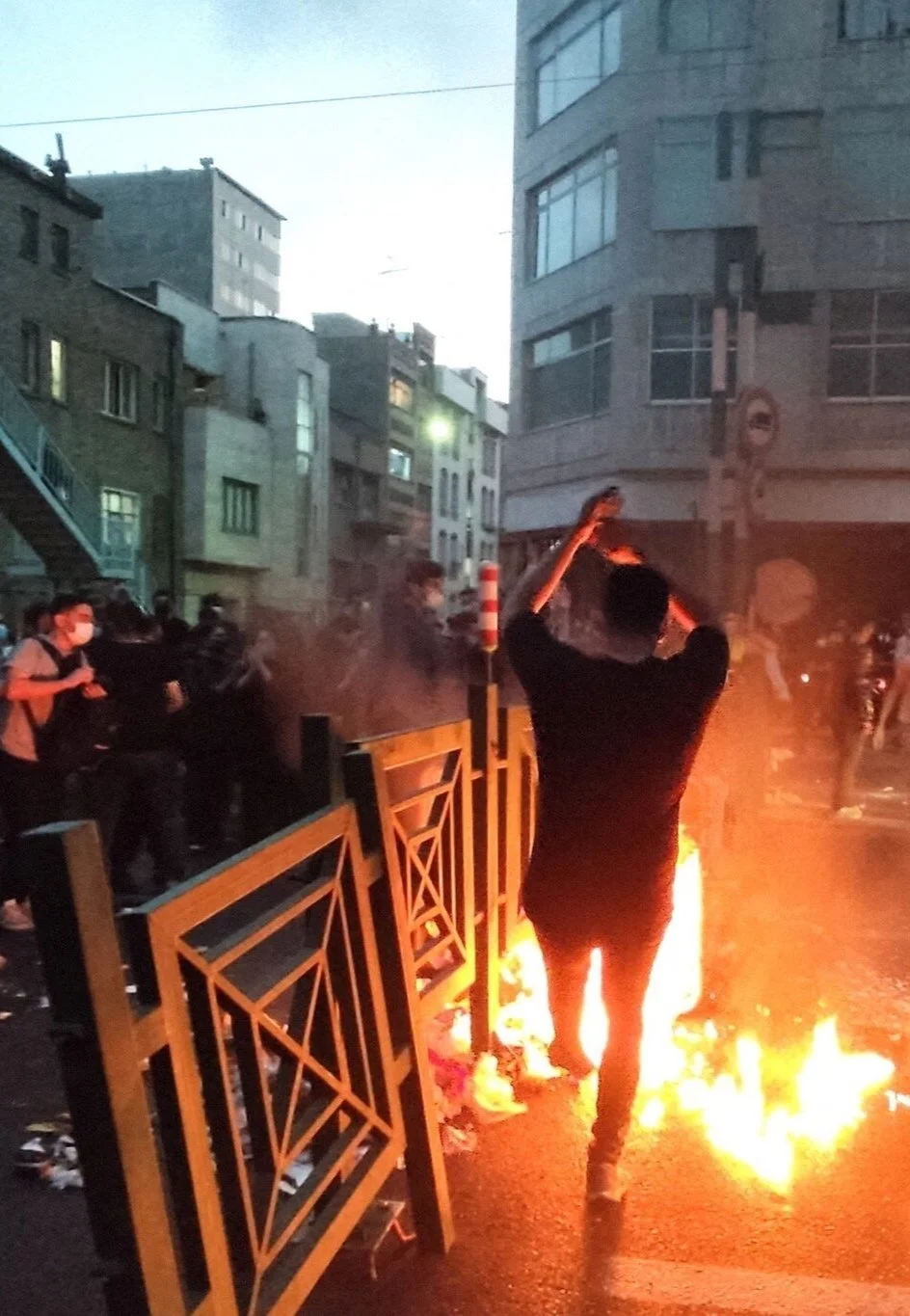 Iran: Unprecedented violence and censorship marks another week in Iran, at least seven more women journalists arrested