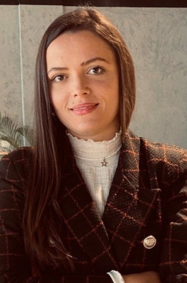 Kosovo: Protestors Vandalize Car of Arbresha Berisha and RTK Team