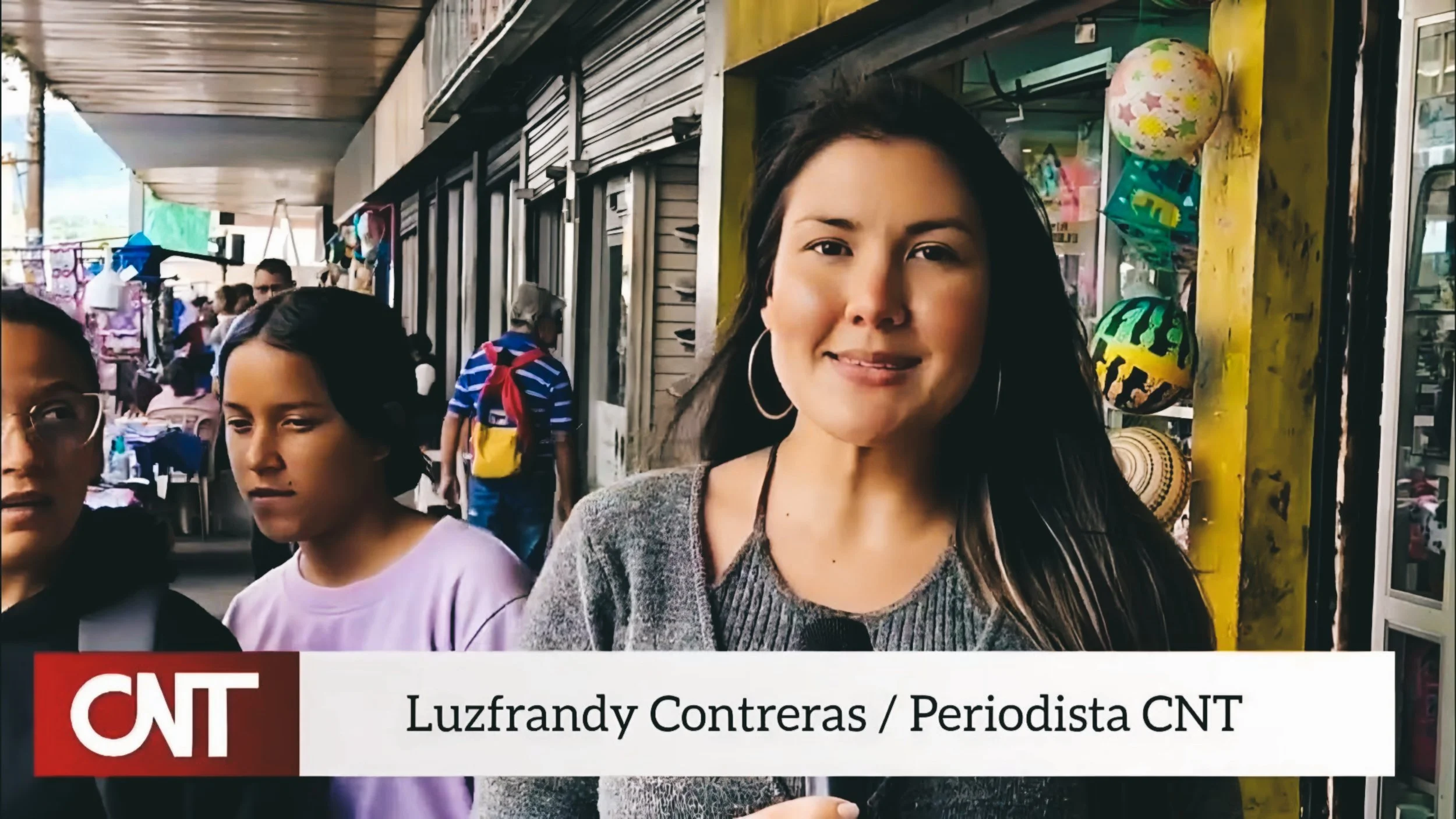 Venezuela: Unknown Group Threatens Luzfrandy Contreras Through Pamphlets Left Outside Journalism College