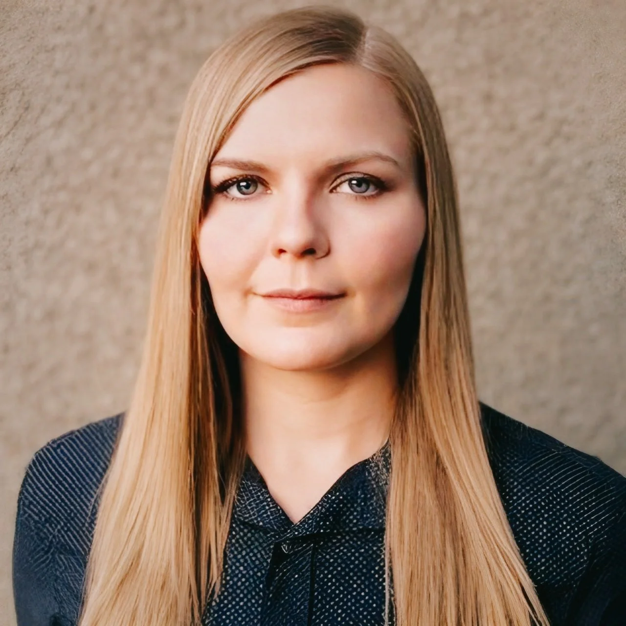 Canada: Police Justify Arrest of Award-Winning Journalist Amber Bracken by Questioning Her Credentials