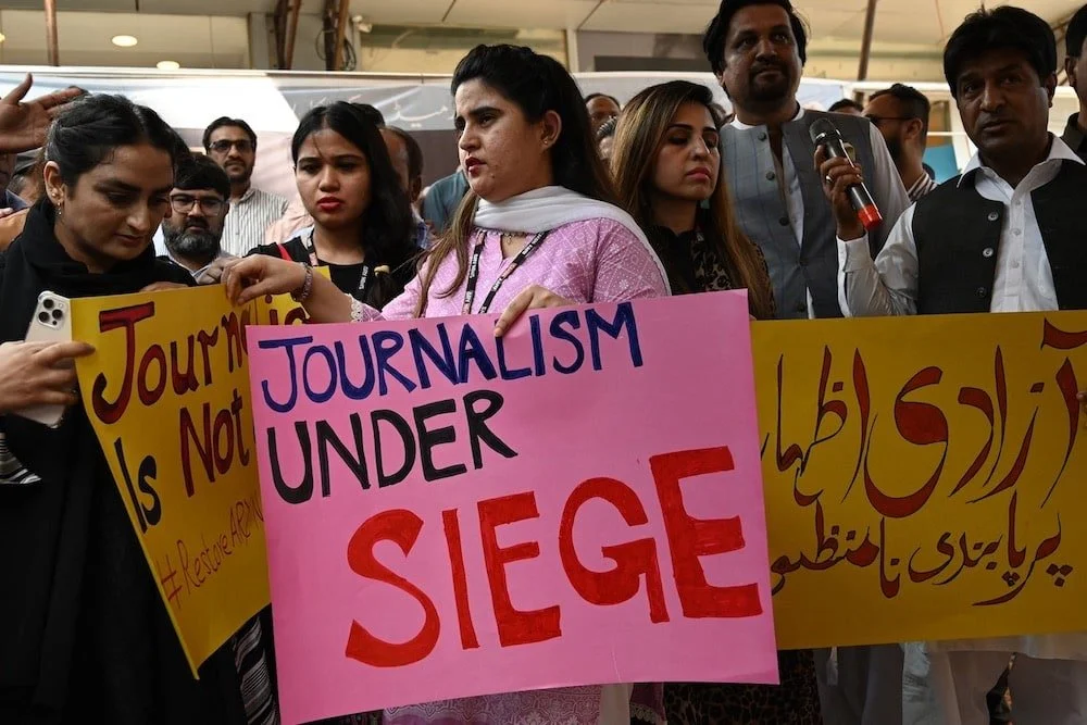 Pakistan: Women Press Freedom Stands Against Legal Notices to 47 Journalists