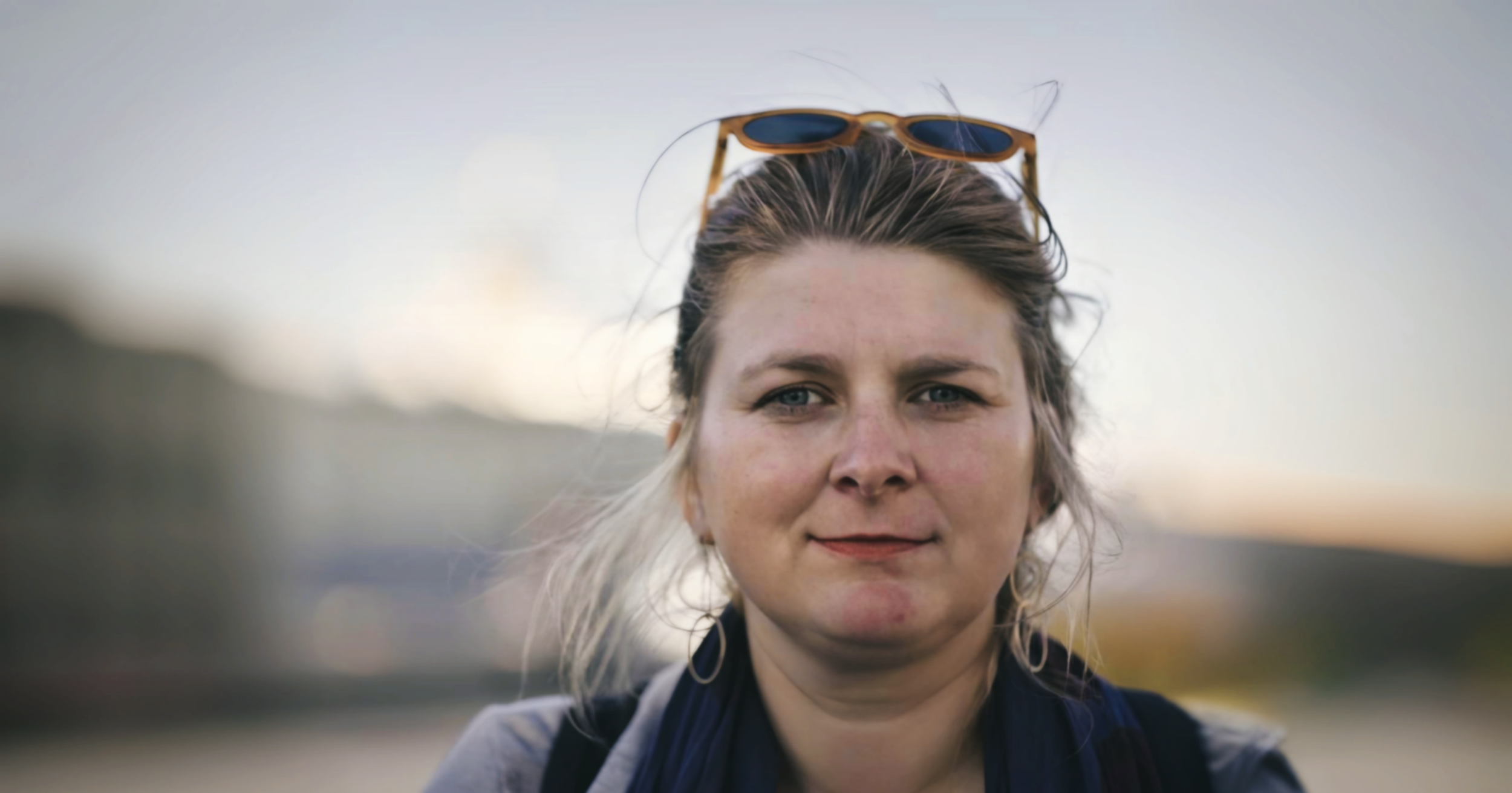 Russia: Authorities Threaten Christina Hebel and Fellow Journalists Covering Women's Protest