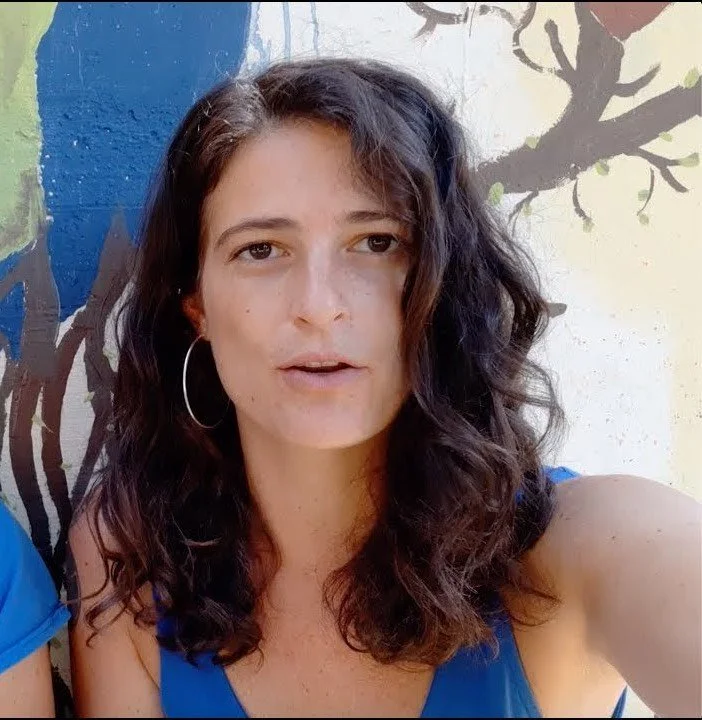 Italy: Family Assault Costanza Castiglioni and TV Crew